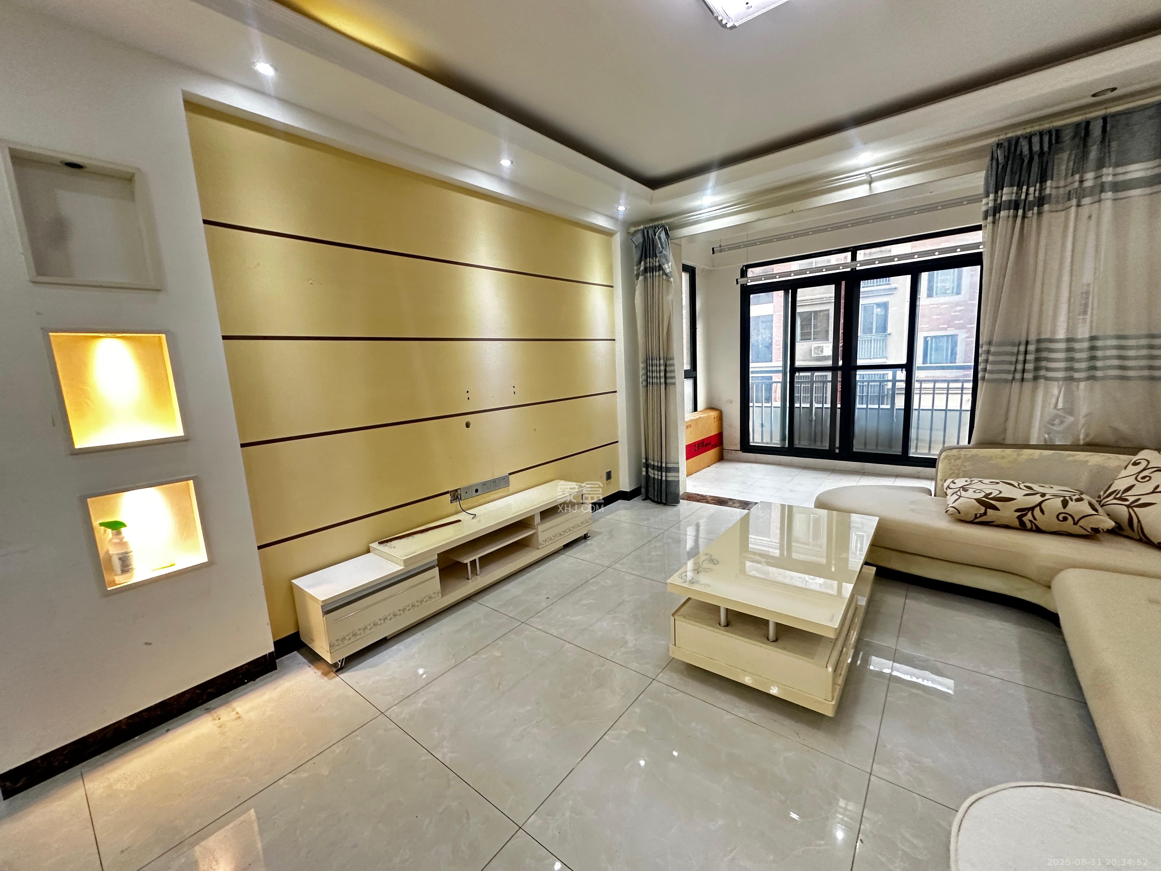 澳海澜庭  2室2厅1卫    1600.0元/月 澳海澜庭  2室2厅1卫    1600.0元/月室内图