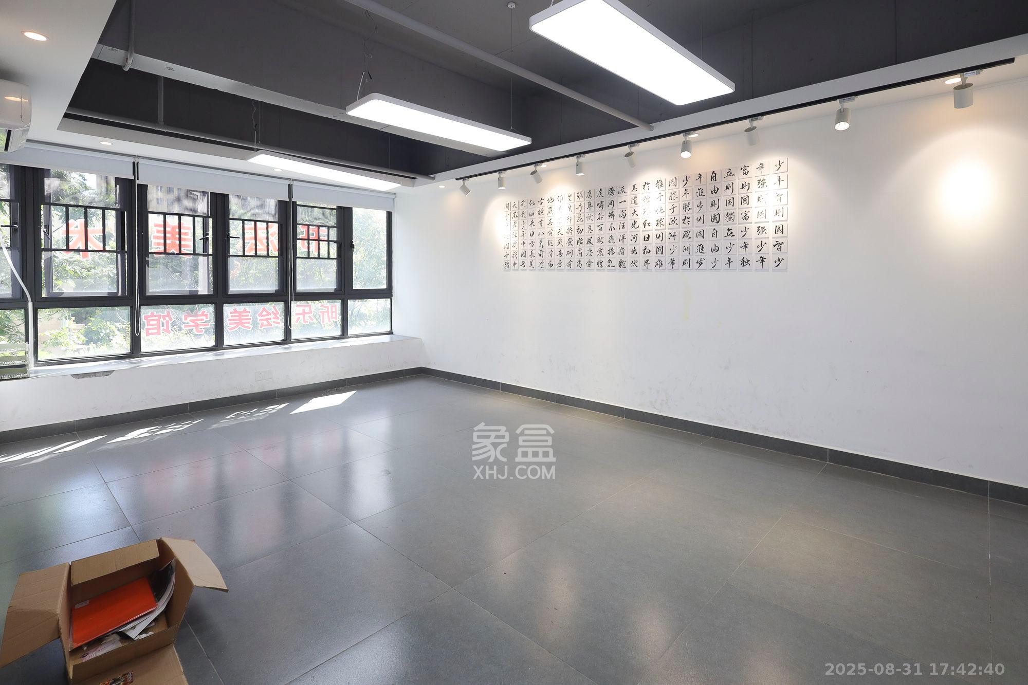 钱隆世家   112.84㎡      5500.0元/月室内图