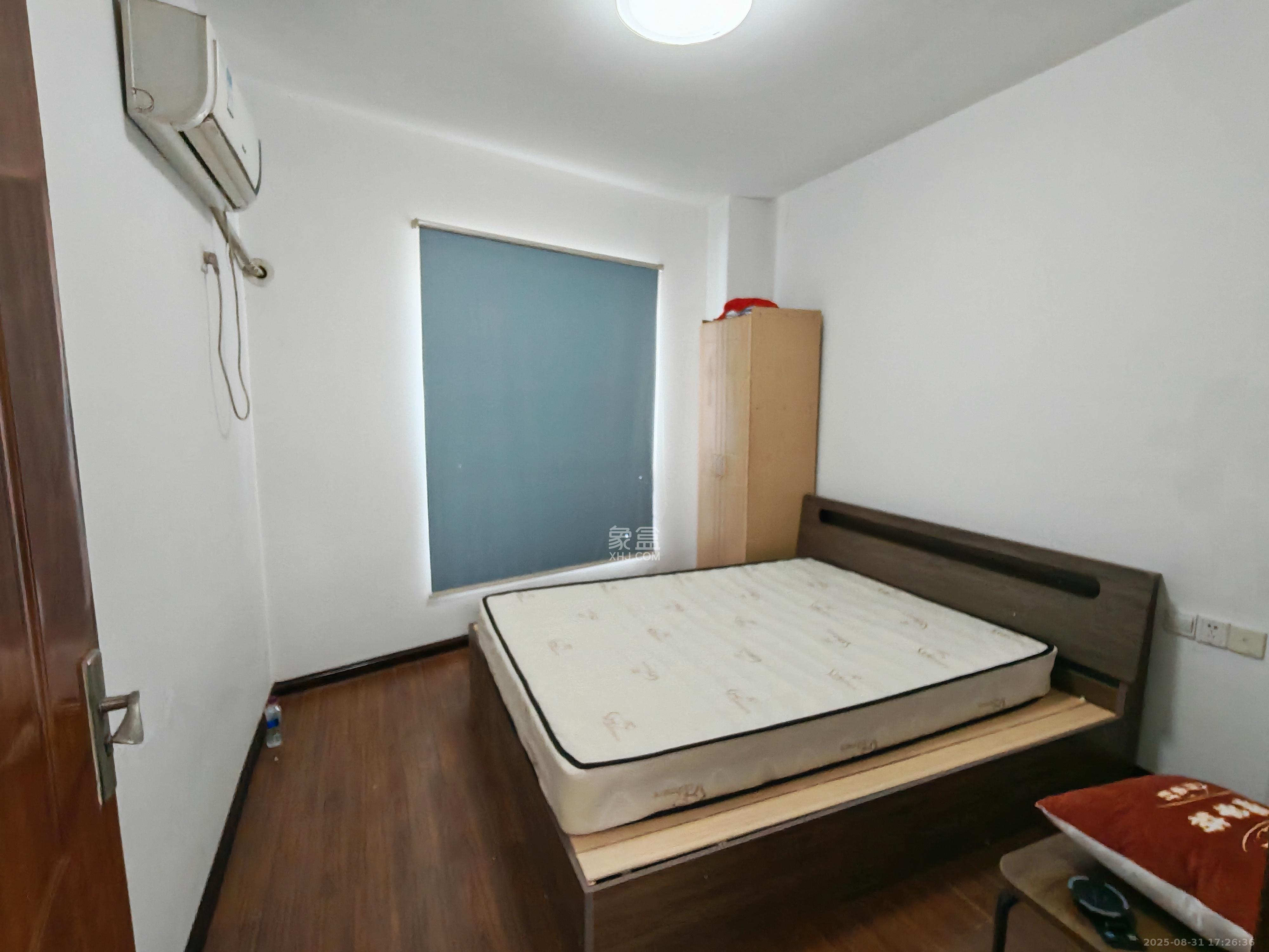 未来现代城  4室2厅2卫    2200.0元/月 未来现代城  4室2厅2卫    2200.0元/月室内图