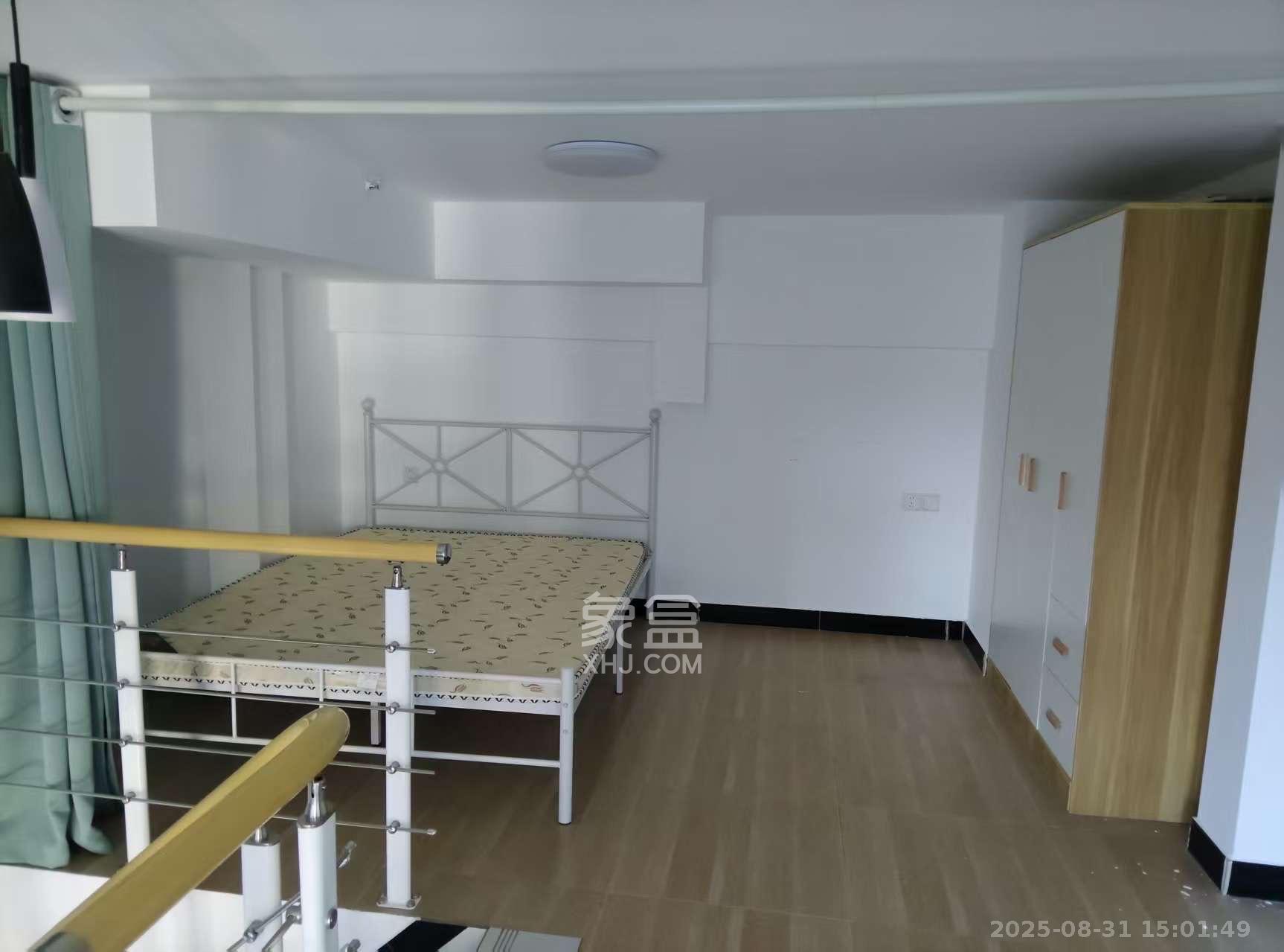 荣盛花语书苑  2室1厅1卫    2100.0元/月 荣盛花语书苑  2室1厅1卫    2100.0元/月室内图