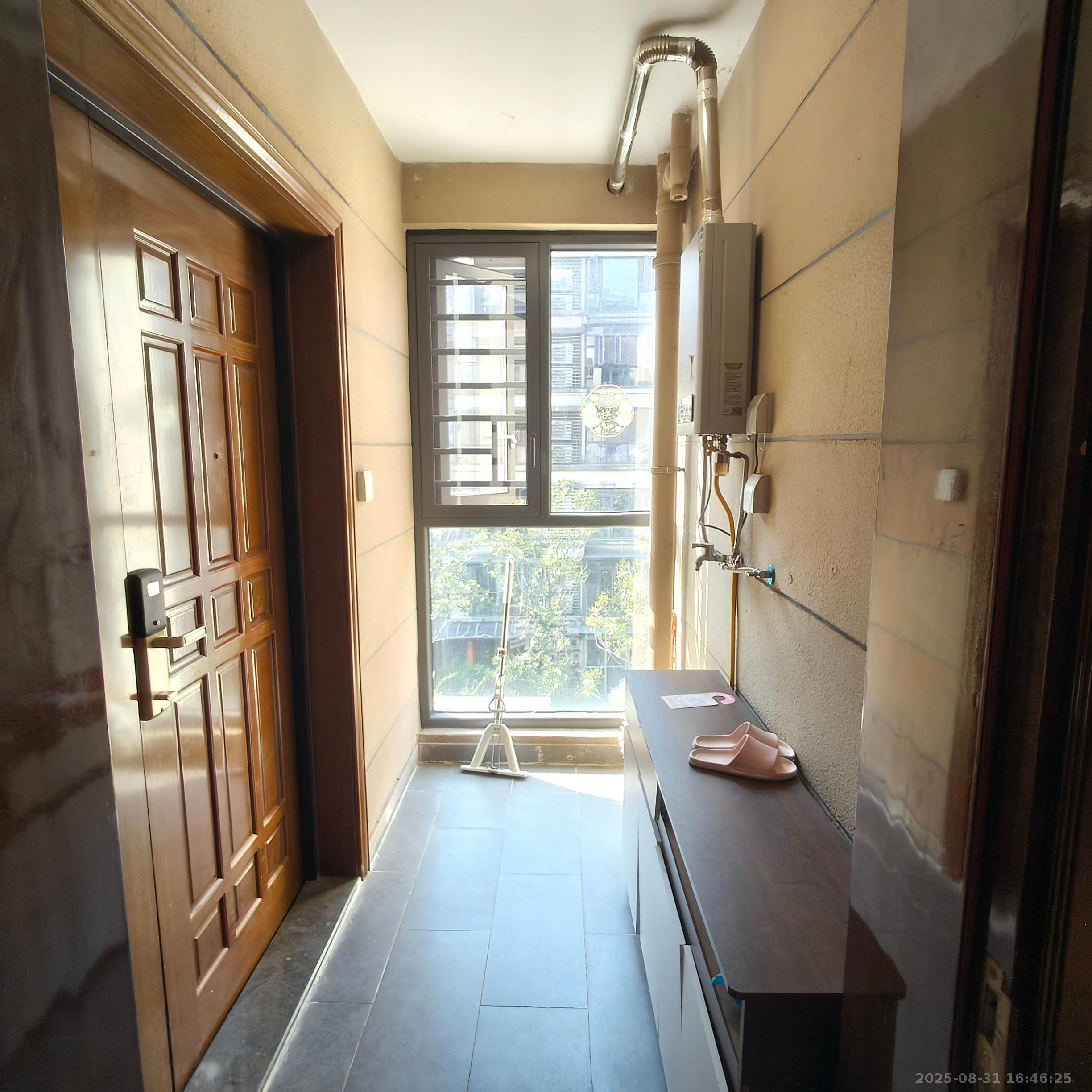 恒大御景天下城一期  3室2厅2卫    2700.0元/月 恒大御景天下城一期  3室2厅2卫    2700.0元/月