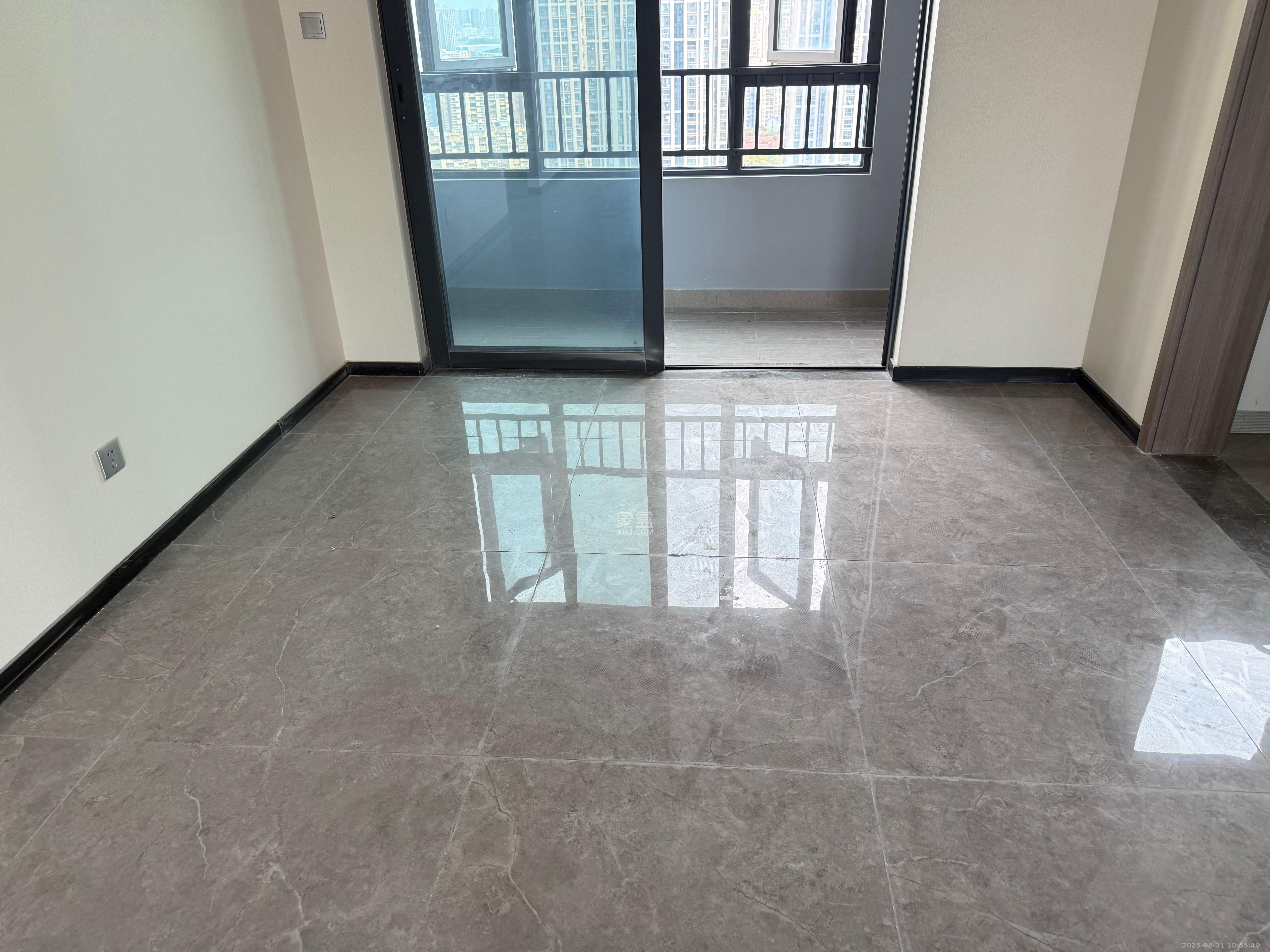 中海阅溪府  4室2厅2卫    3300.0元/月 中海阅溪府  4室2厅2卫    3300.0元/月室内图1