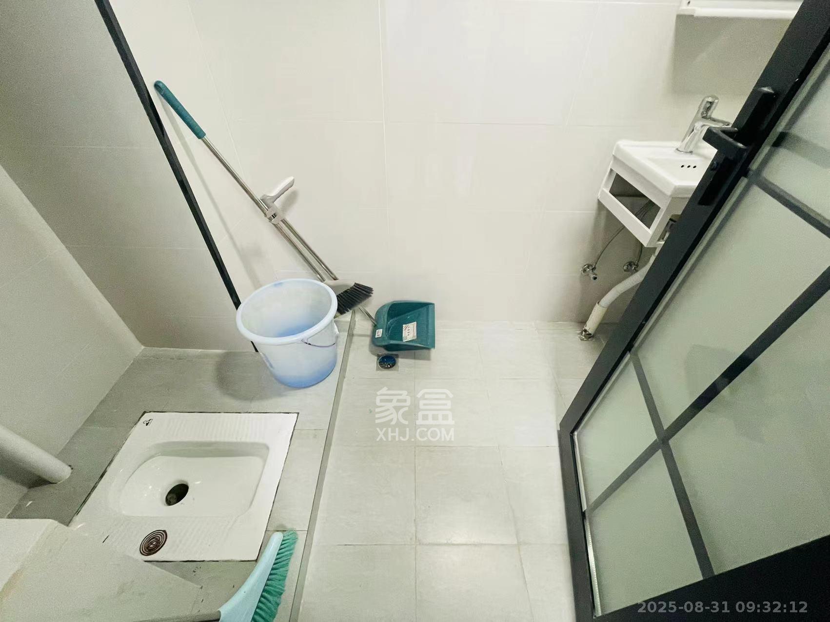 金地中交麓谷香颂(金地中交雅苑) 1室0厅0卫 1300.0元/月 金地中交麓谷香颂(金地中交雅苑) 1室0厅0卫 1300.0元/月室内图