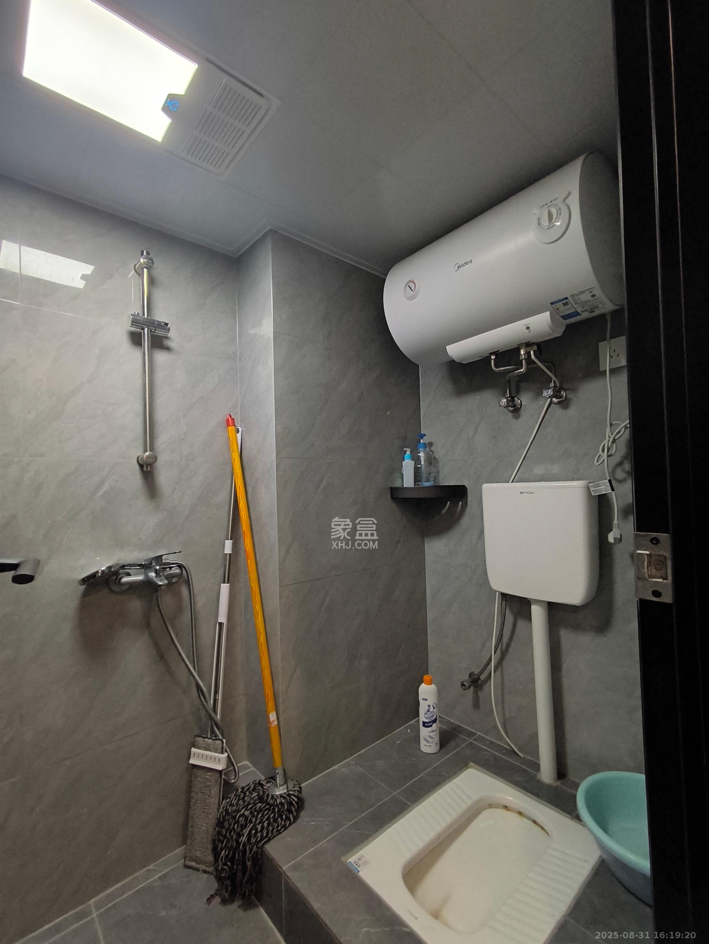 清控湖山雅居北区 1室1厅1卫 1300.0元/月 清控湖山雅居北区 1室1厅1卫 1300.0元/月室内图