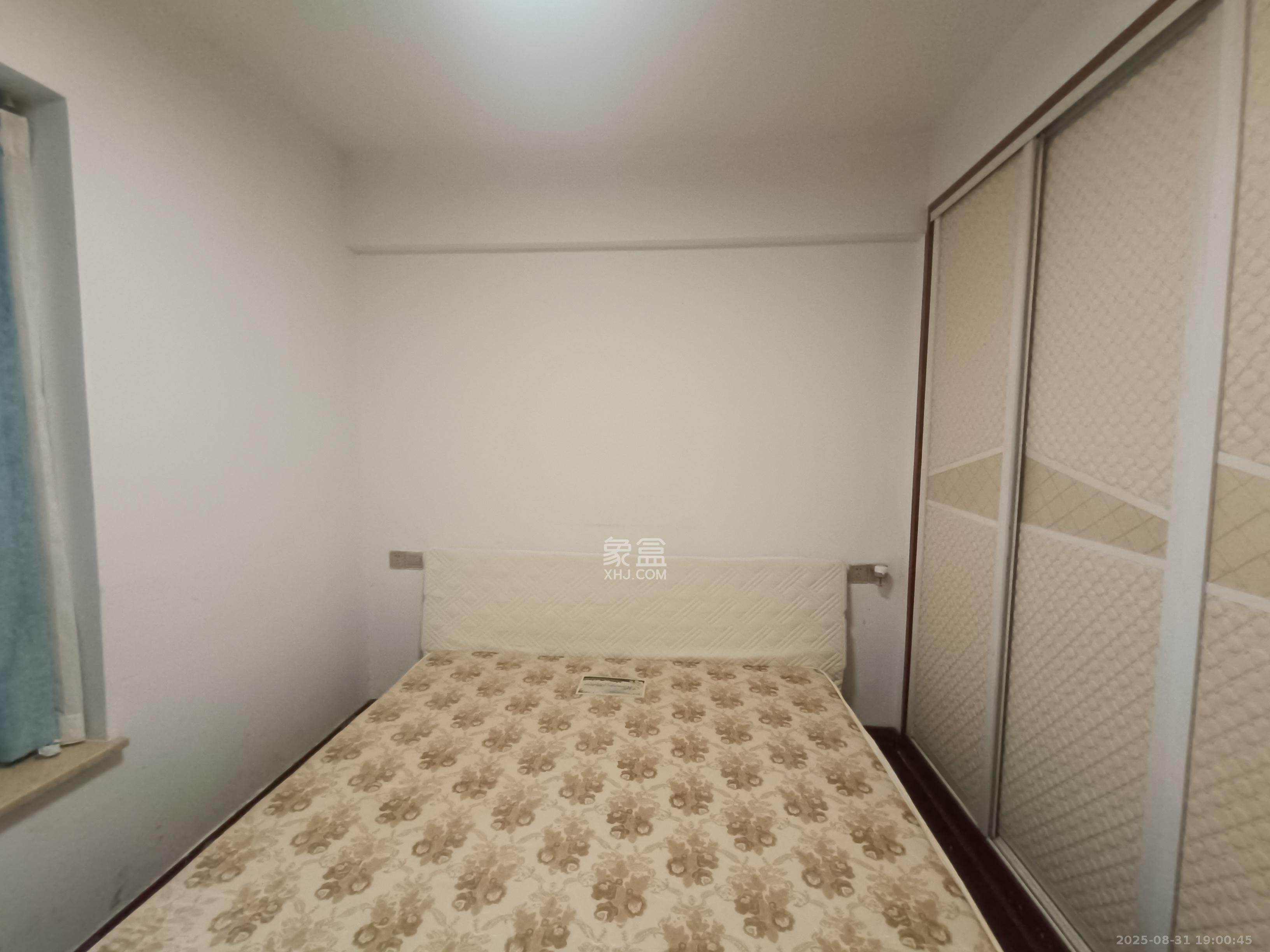 茶山馨苑  3室2厅2卫   2800.00元/月室内图