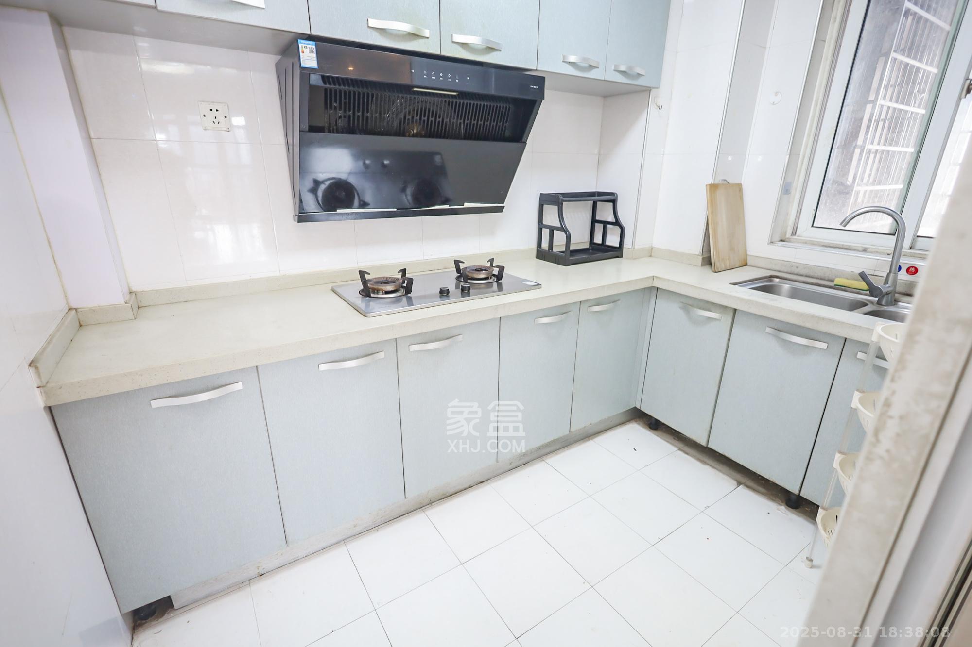 风华四季园  2室2厅1卫    75.0万 风华四季园  2室2厅1卫    75.0万厨房