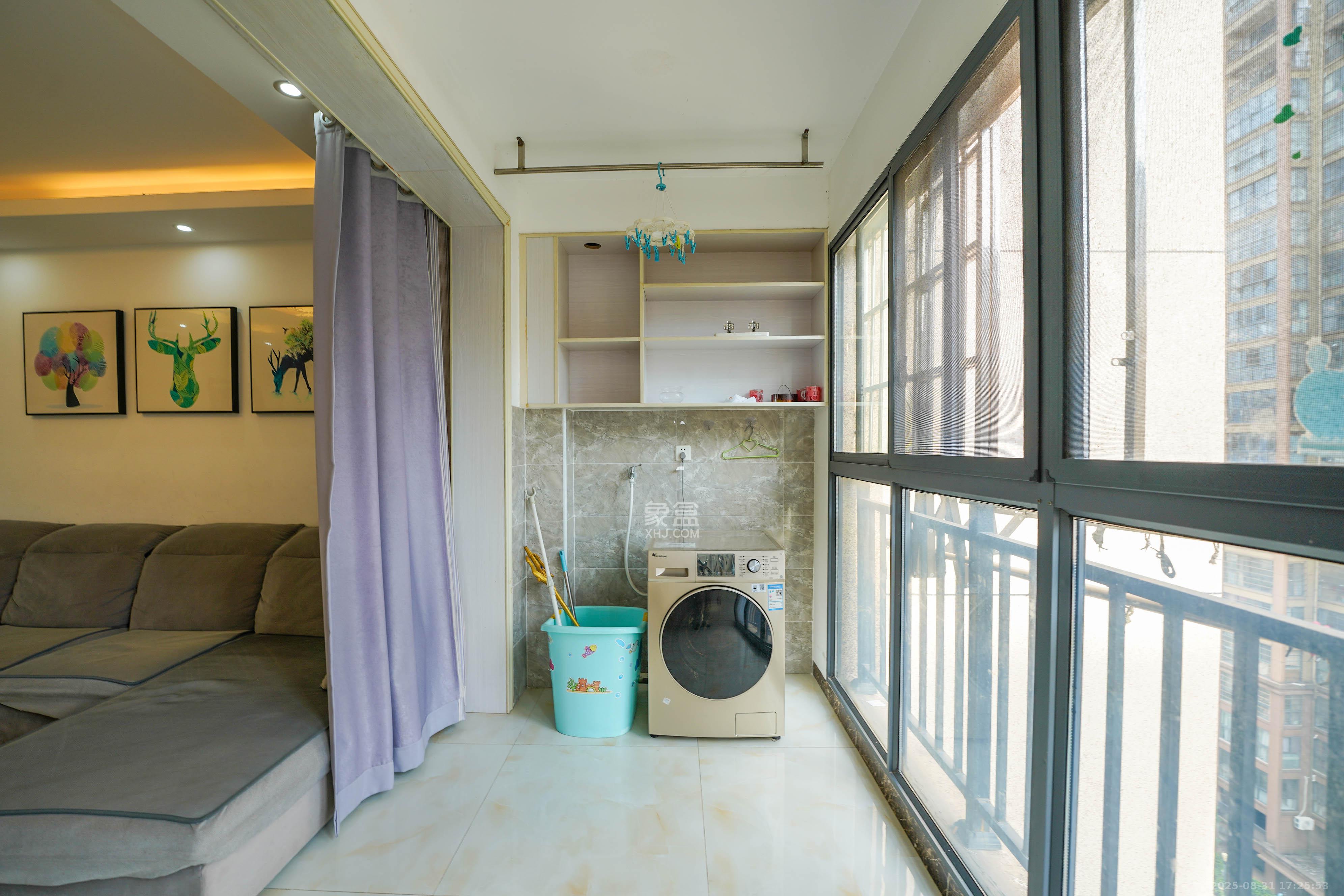 鑫天格林香山  3室2厅2卫    65.0万 鑫天格林香山  3室2厅2卫    65.0万阳台