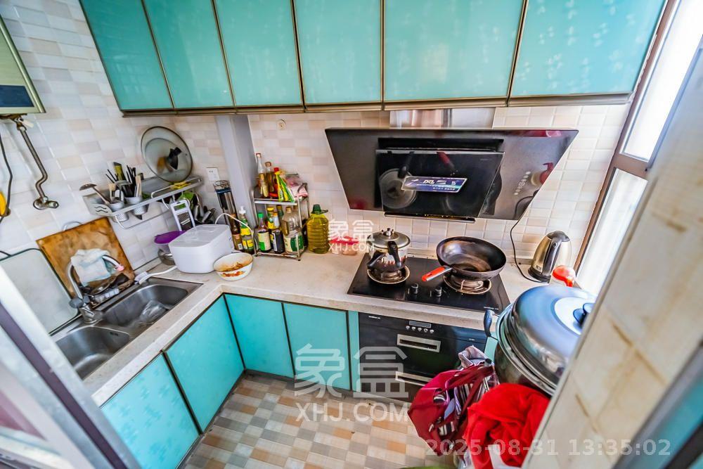 湖湾世景  1室1厅1卫    1200.0元/月室内图