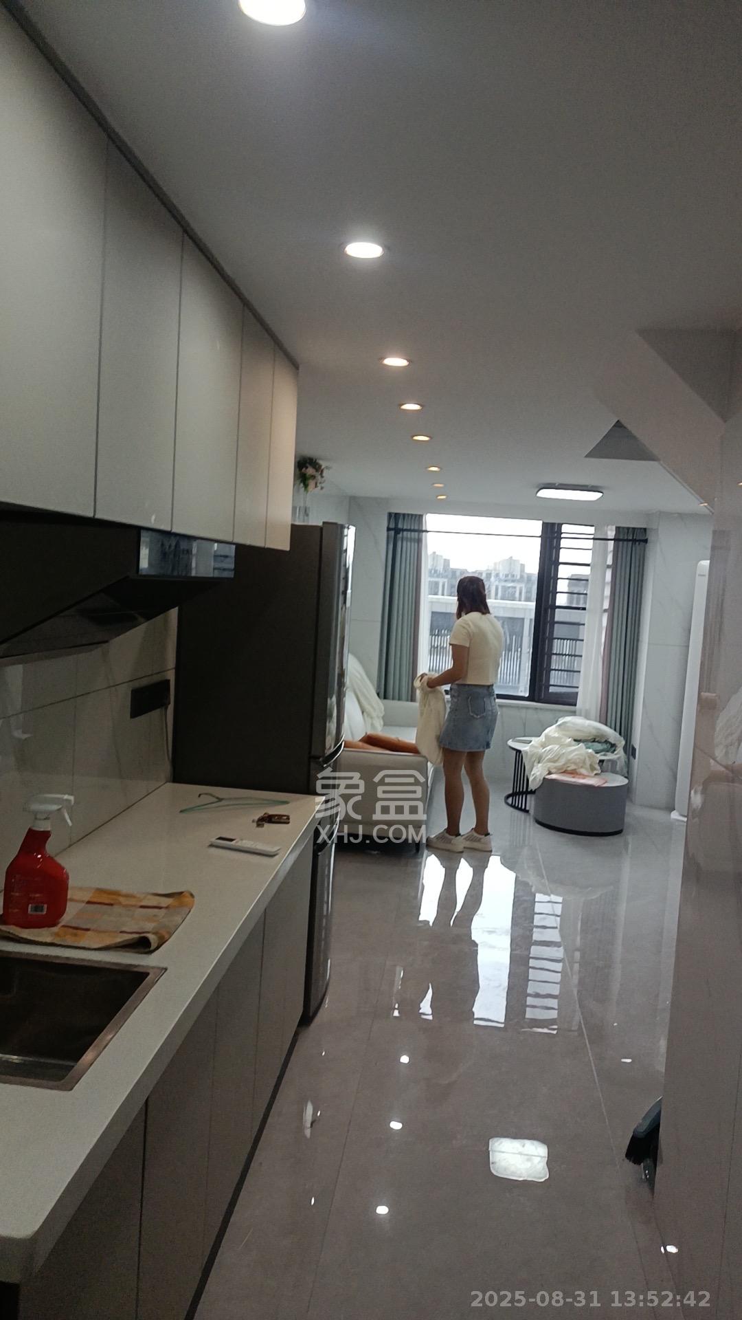 新城悦隽公园 1室0厅0卫 1800.0元/月 新城悦隽公园 1室0厅0卫 1800.0元/月室内图