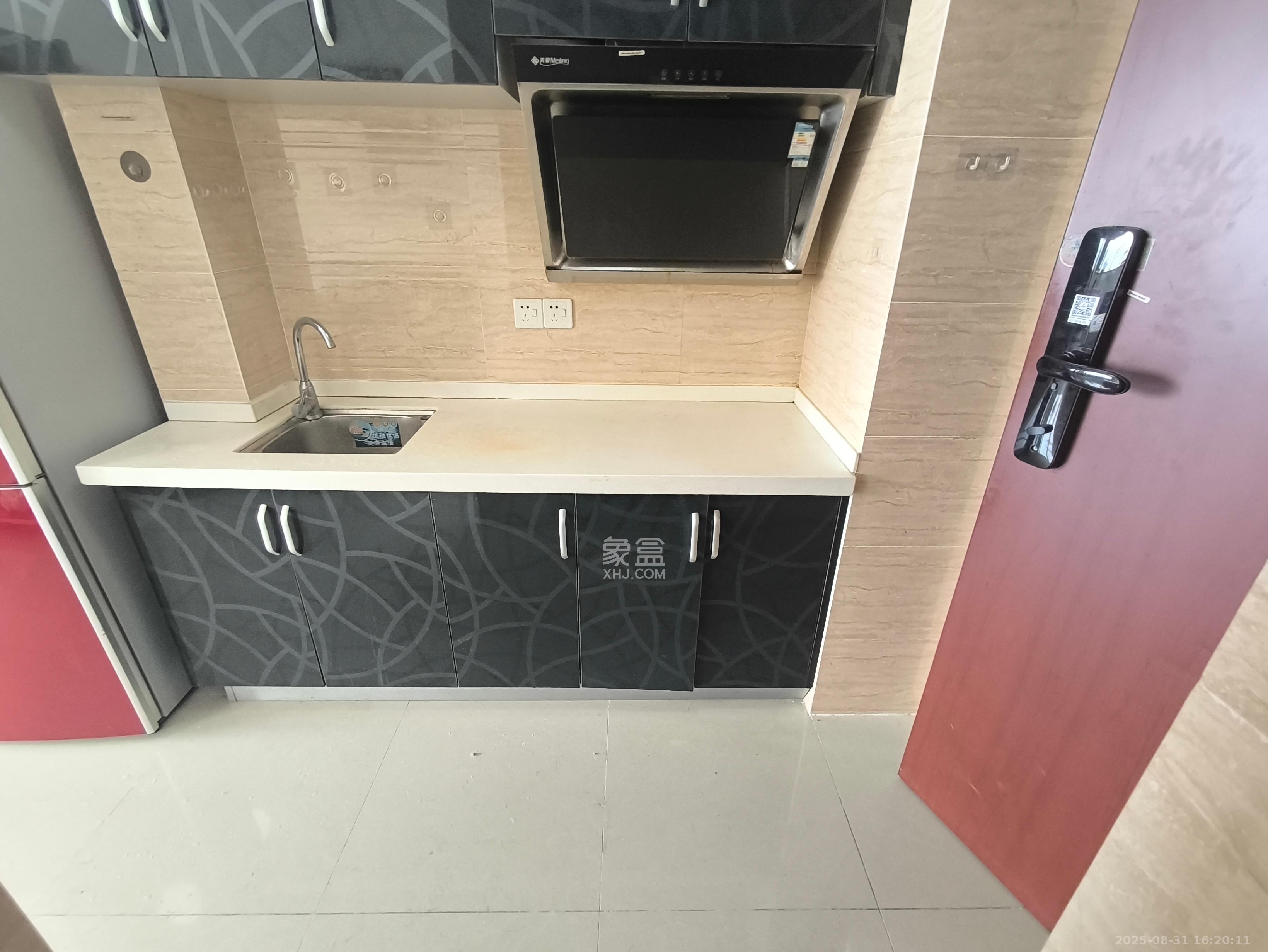 观园国际公寓  1室1厅1卫    1700.0元/月 观园国际公寓  1室1厅1卫    1700.0元/月室内图