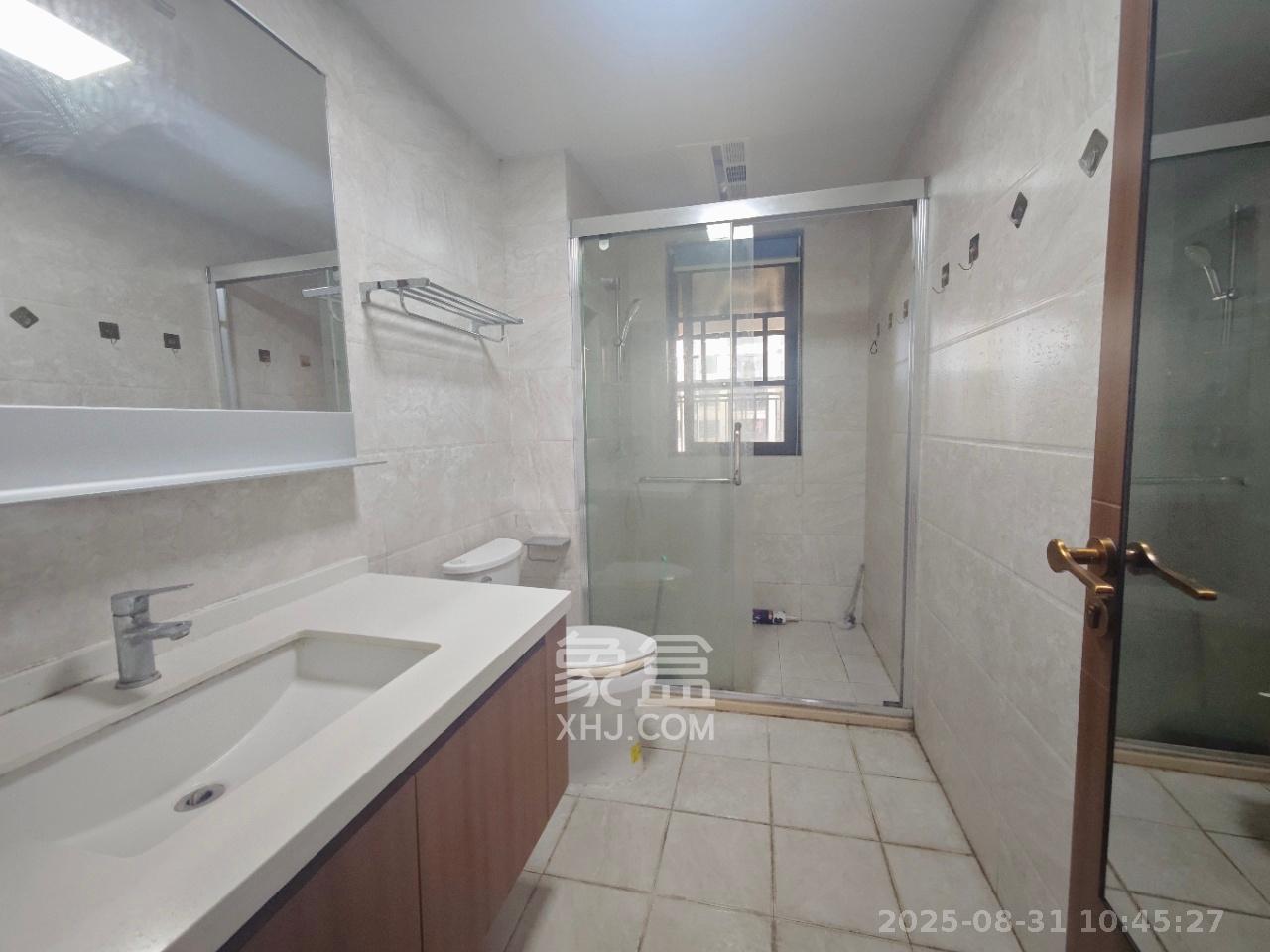 君合天玺 3室2厅2卫 3600.0元/月 君合天玺 3室2厅2卫 3600.0元/月室内图