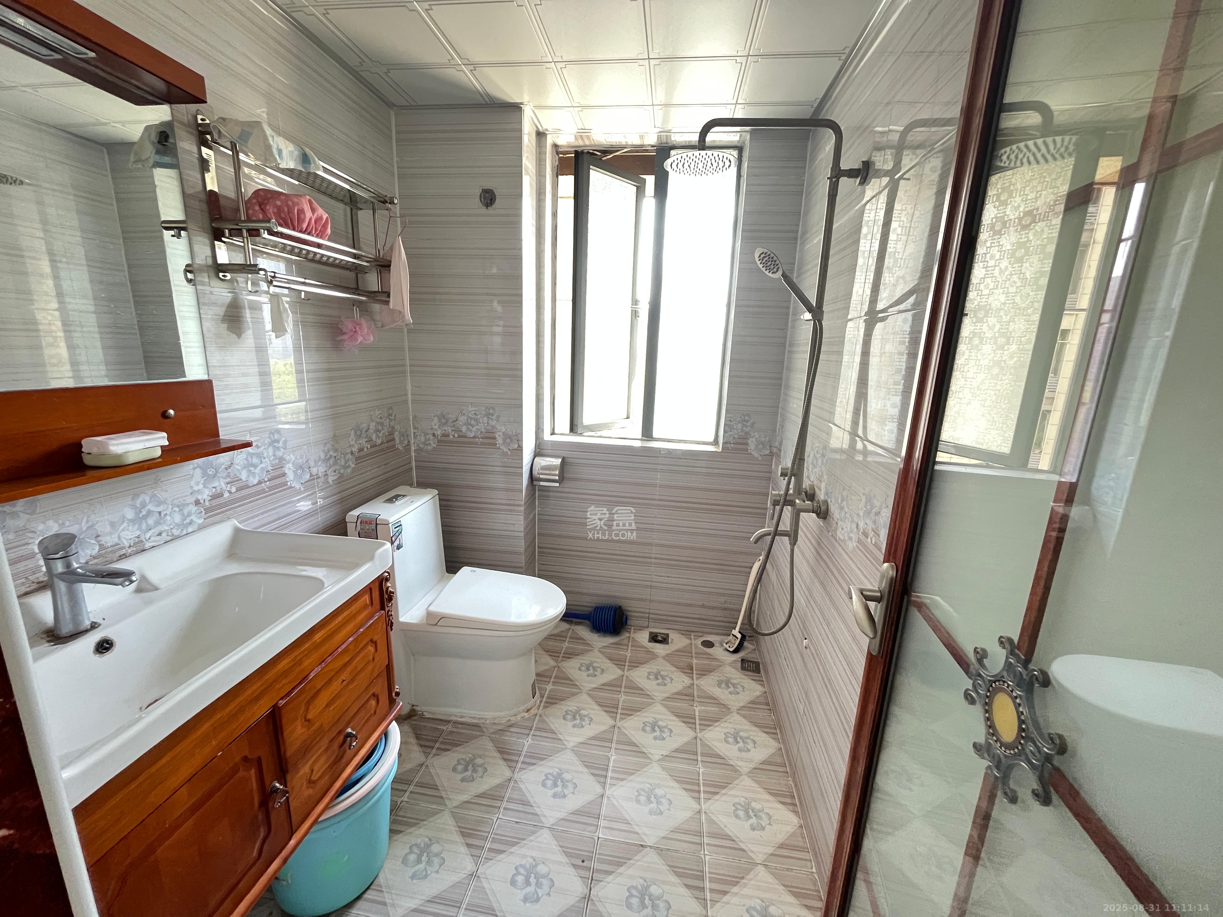 嘉宇盛世华章  3室2厅2卫    3000.0元/月 嘉宇盛世华章  3室2厅2卫    3000.0元/月室内图