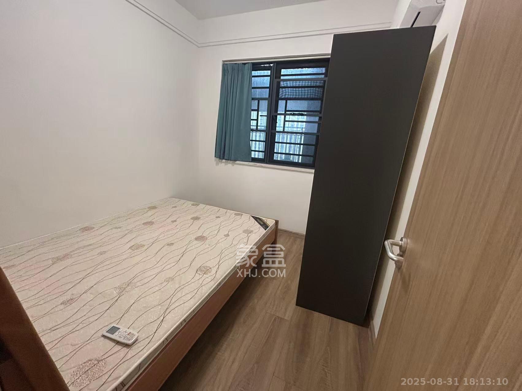 南山梅溪一方  3室2厅1卫    2600.0元/月室内图