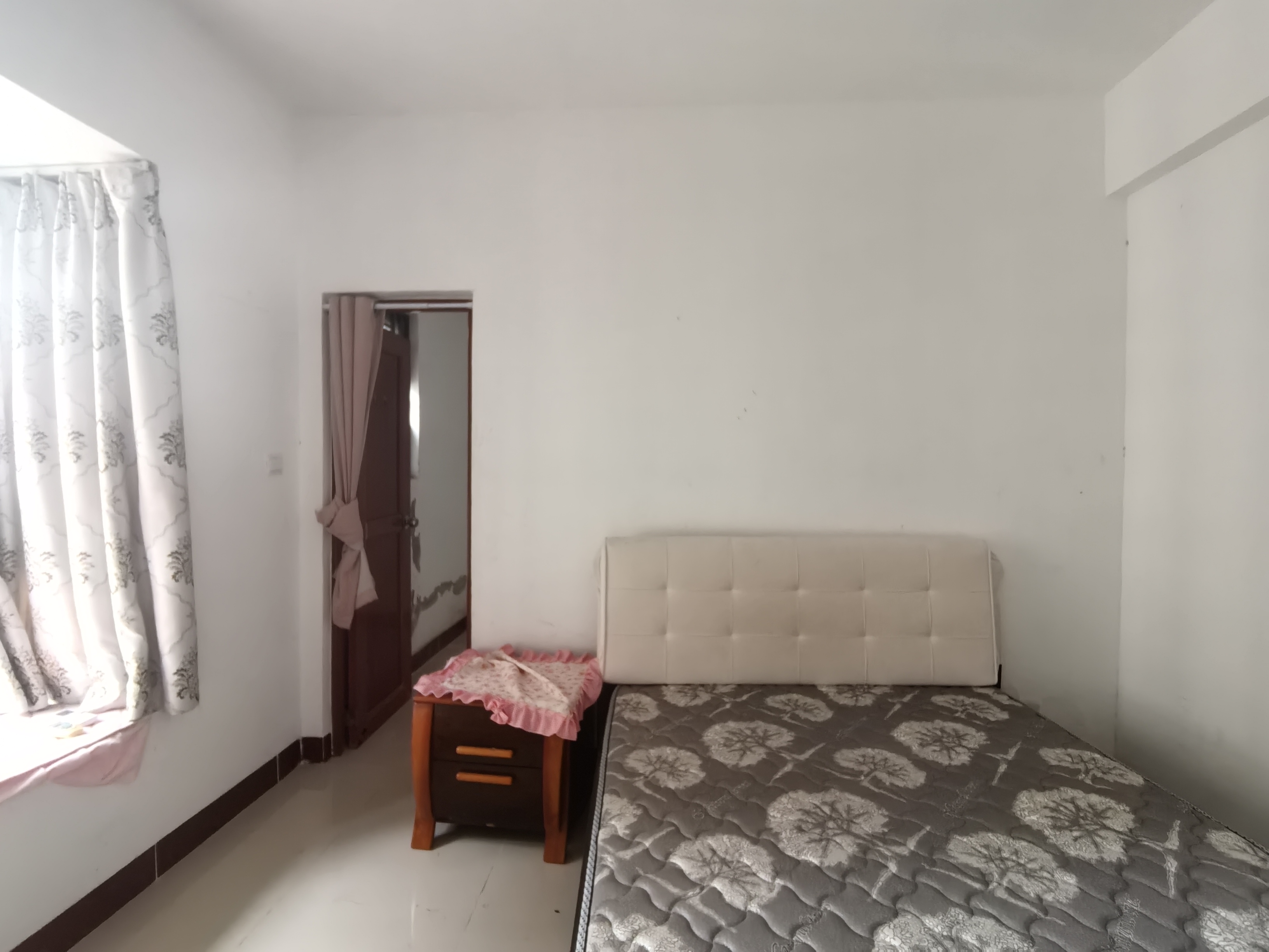 美舍嘉苑一期 4室2厅2卫 3600.0元/月 美舍嘉苑一期 4室2厅2卫 3600.0元/月室内图