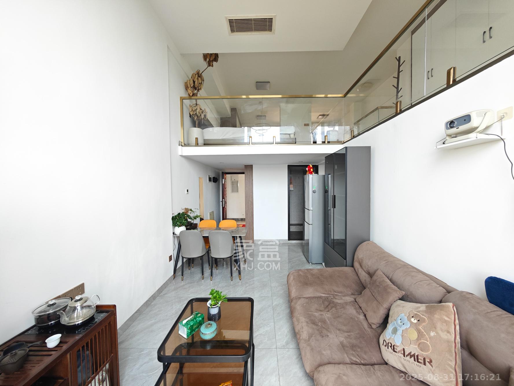 湘水郡(兴旺小爱同学)  2室1厅1卫    32.0万 湘水郡(兴旺小爱同学)  2室1厅1卫    32.0万客厅