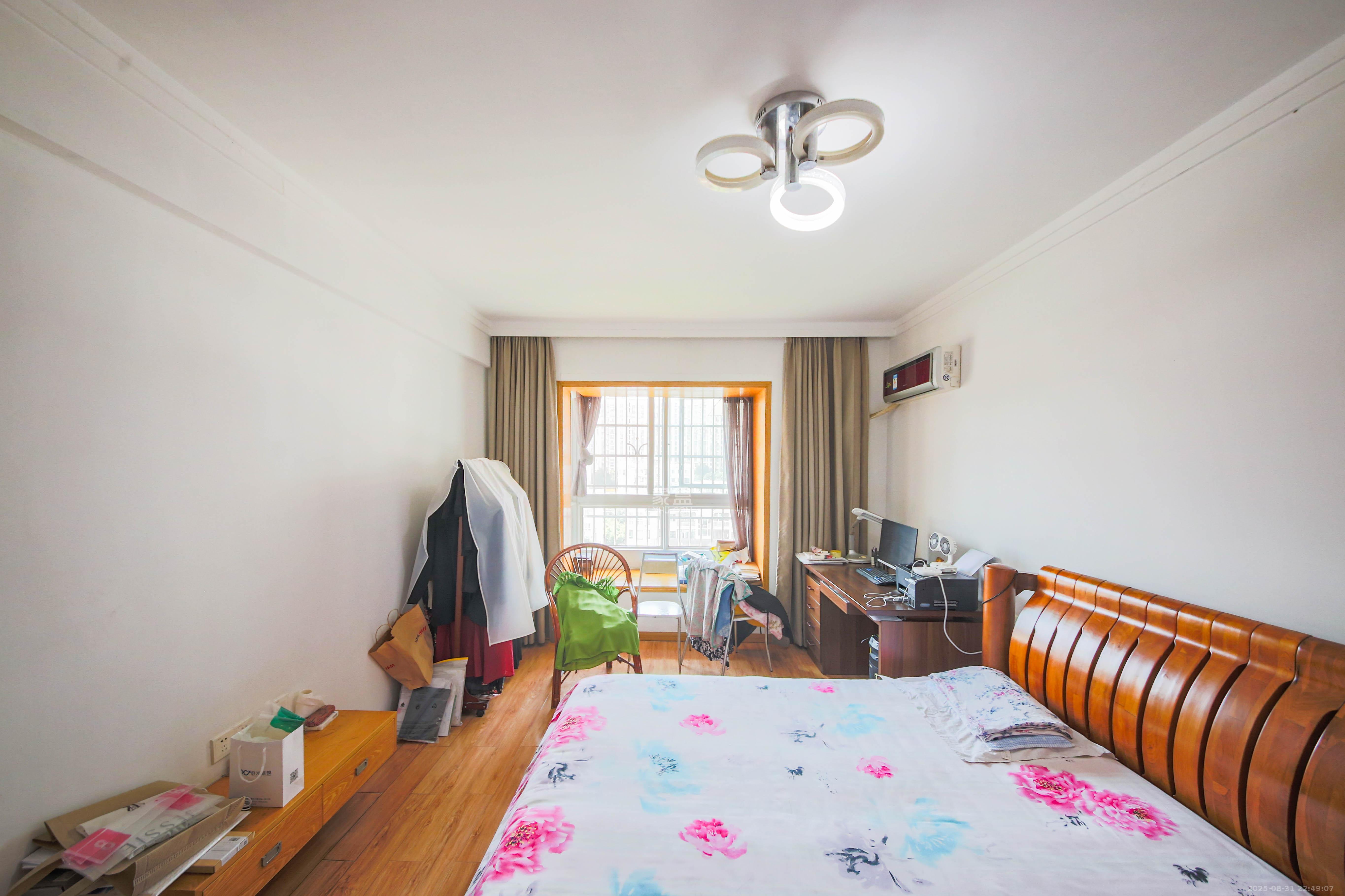 申奥美域  3室2厅2卫    110.0万 申奥美域  3室2厅2卫    110.0万卧室