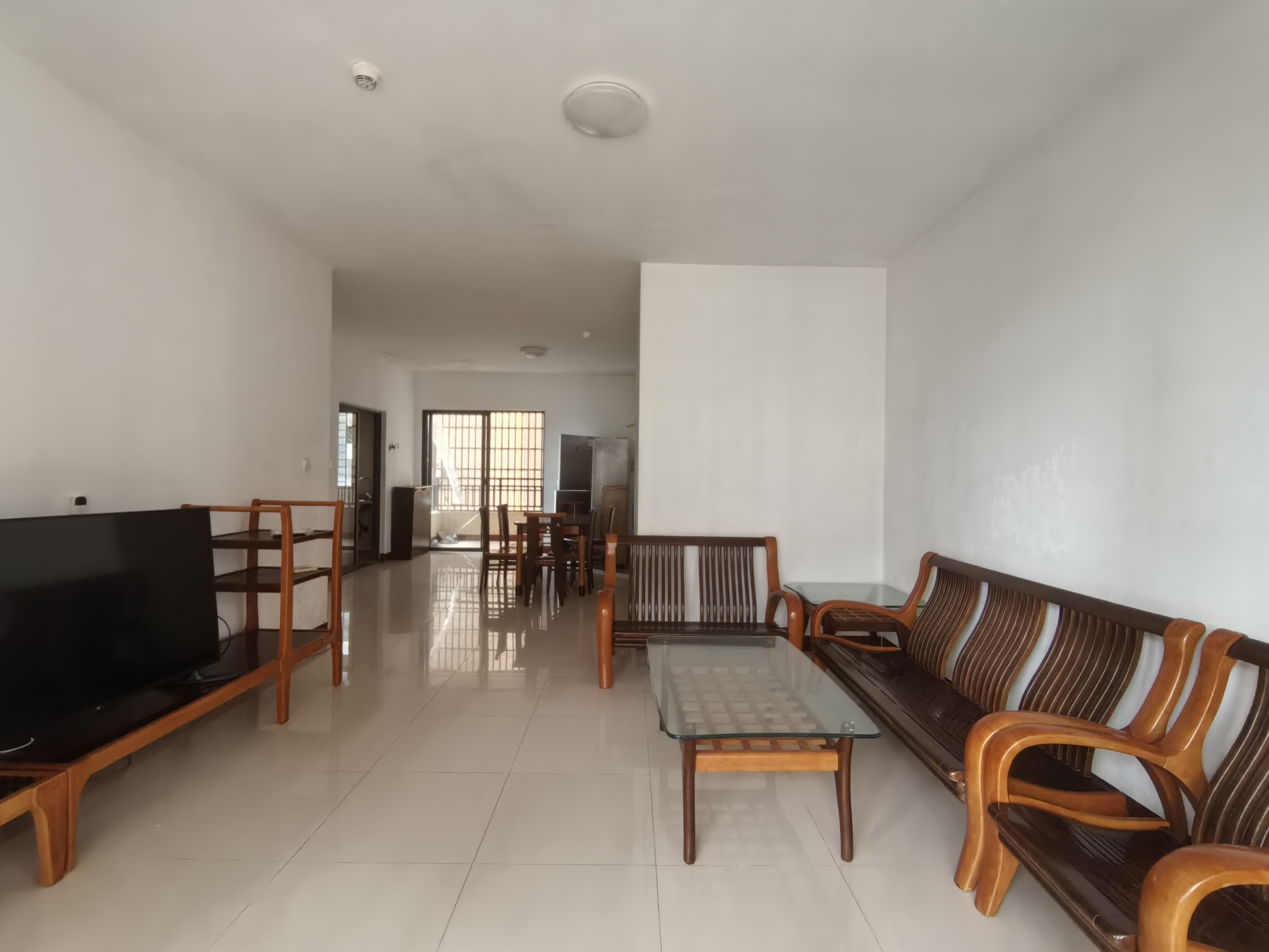 美舍嘉苑一期 4室2厅2卫 3600.0元/月 美舍嘉苑一期 4室2厅2卫 3600.0元/月室内图