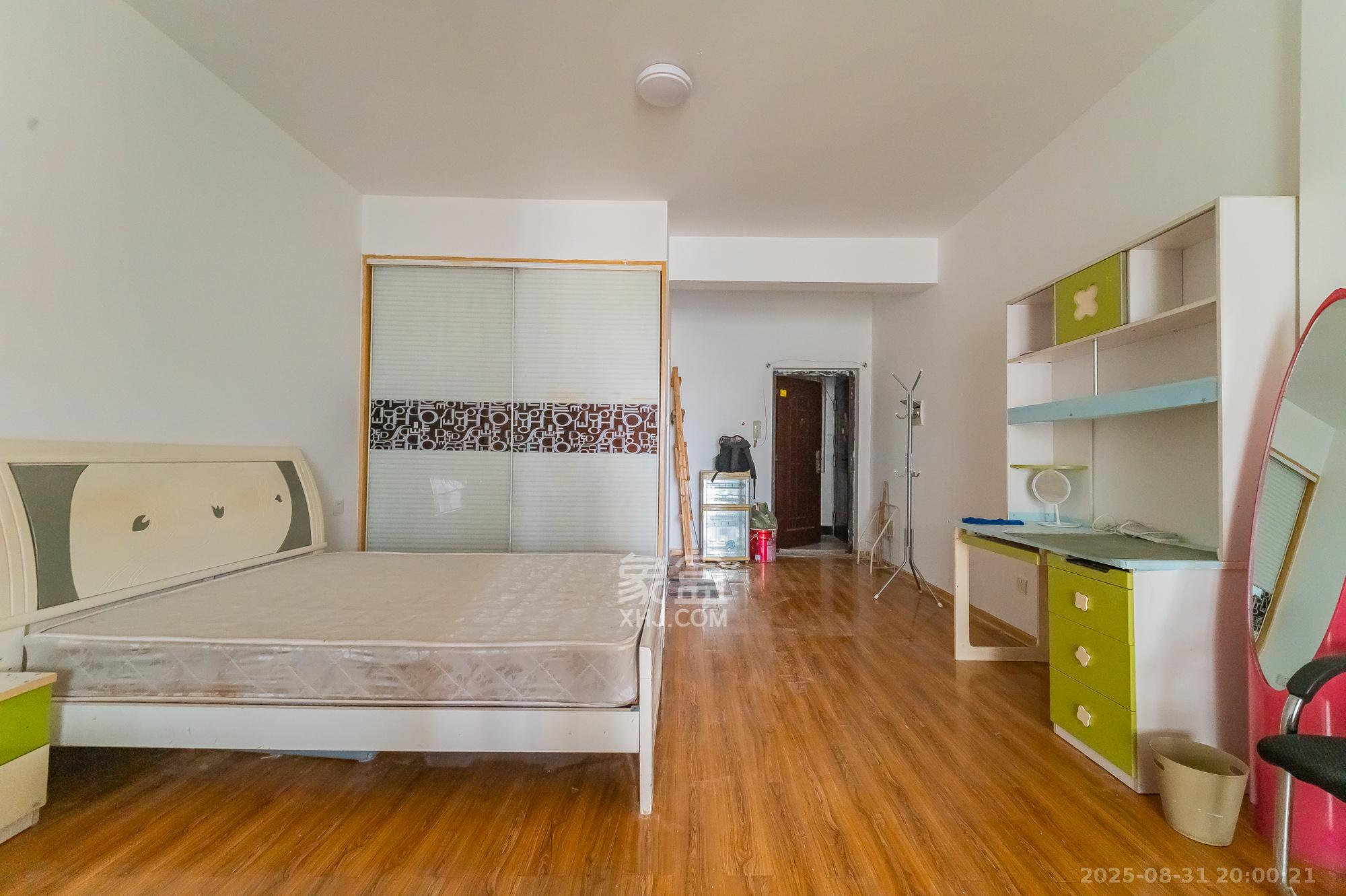 开源鑫景  1室1厅1卫    20.0万 开源鑫景  1室1厅1卫    20.0万客厅