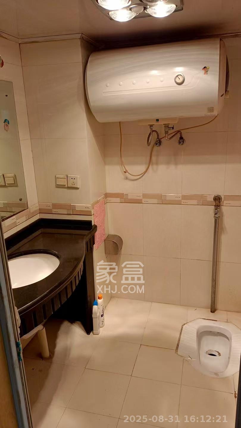 伍家岭生活广场 1室1厅1卫 1300.0元/月 伍家岭生活广场 1室1厅1卫 1300.0元/月室内图