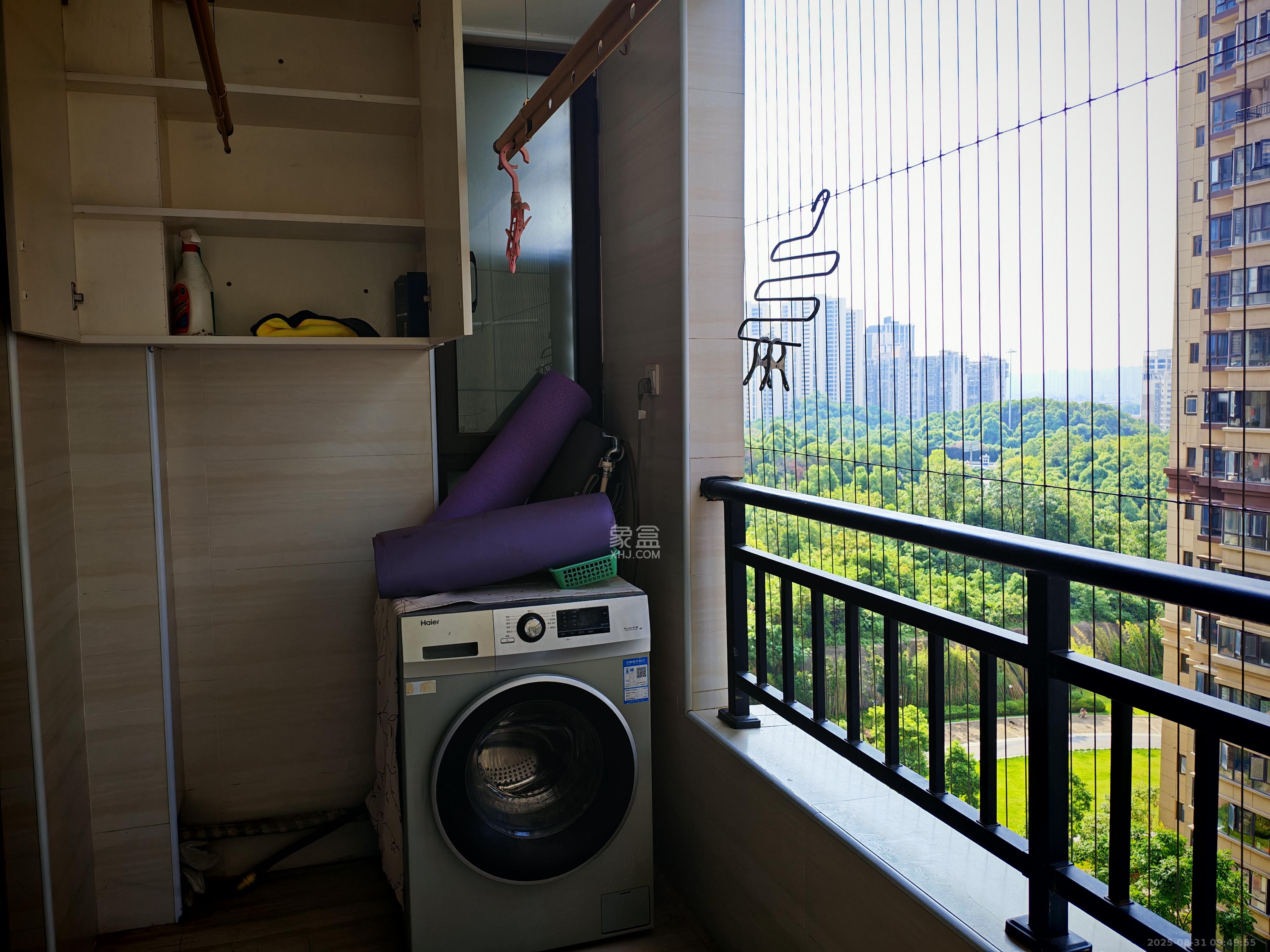 山语城三期  3室2厅2卫    2600.0元/月 山语城三期  3室2厅2卫    2600.0元/月室内图