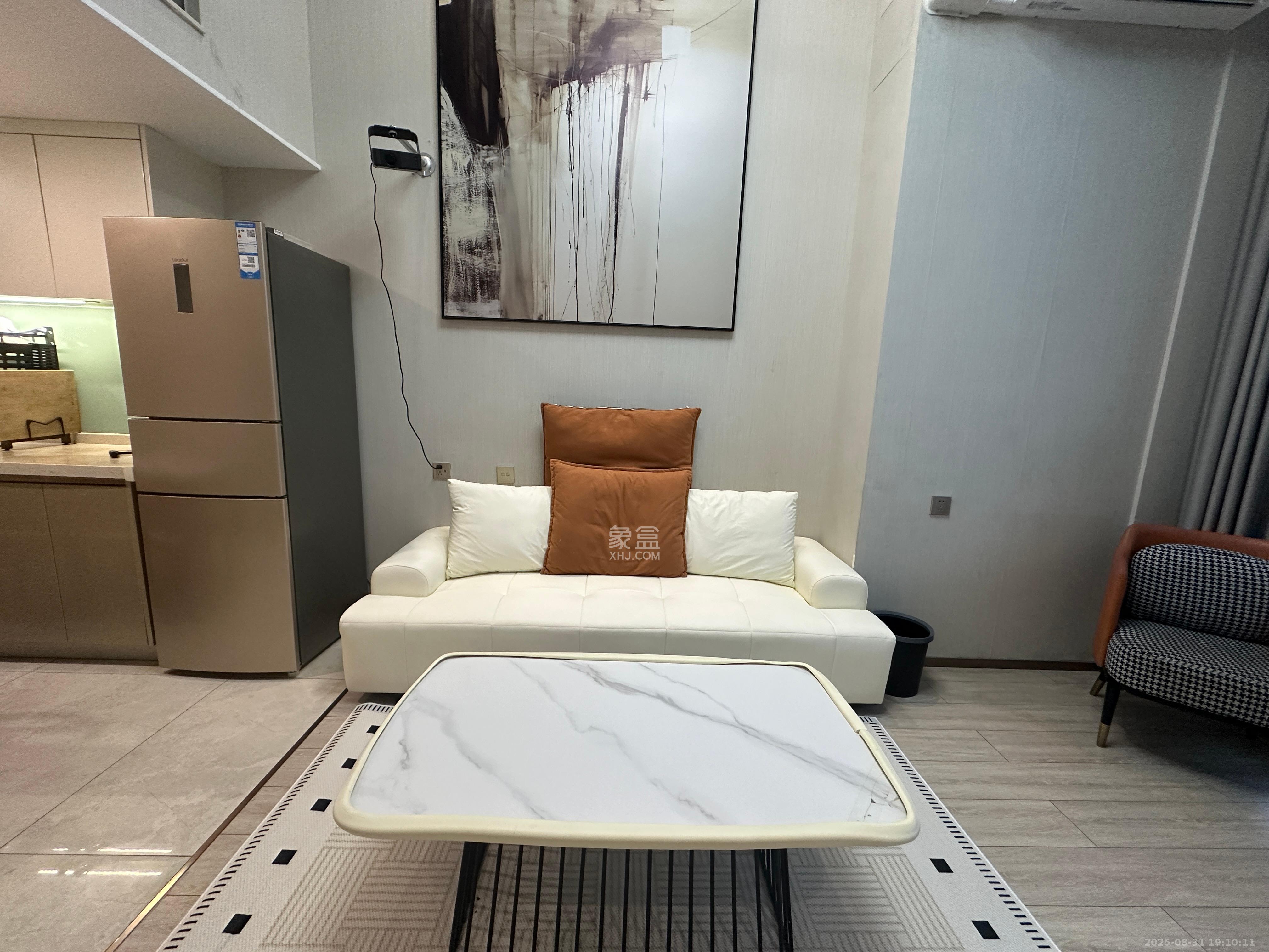 华远华时代  3室2厅2卫    4000.0元/月室内图