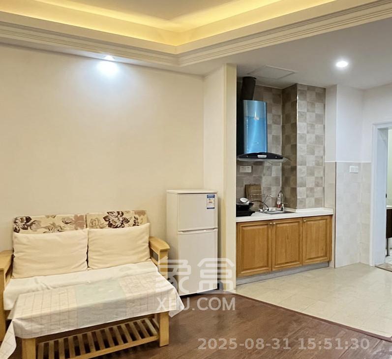 铂宫  1室1厅1卫    1800.0元/月室内图