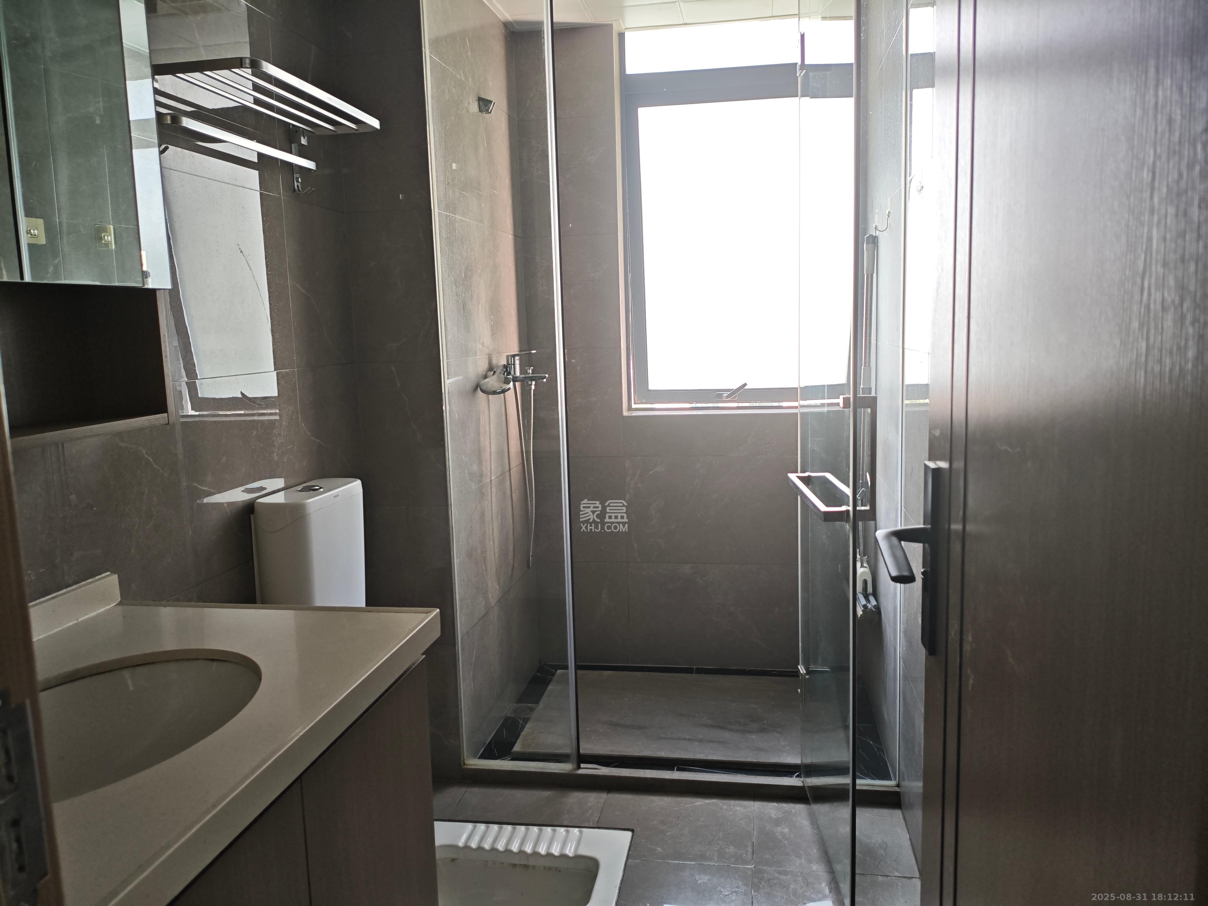 梅溪枫林  4室2厅2卫    3500.0元/月 梅溪枫林  4室2厅2卫    3500.0元/月室内图