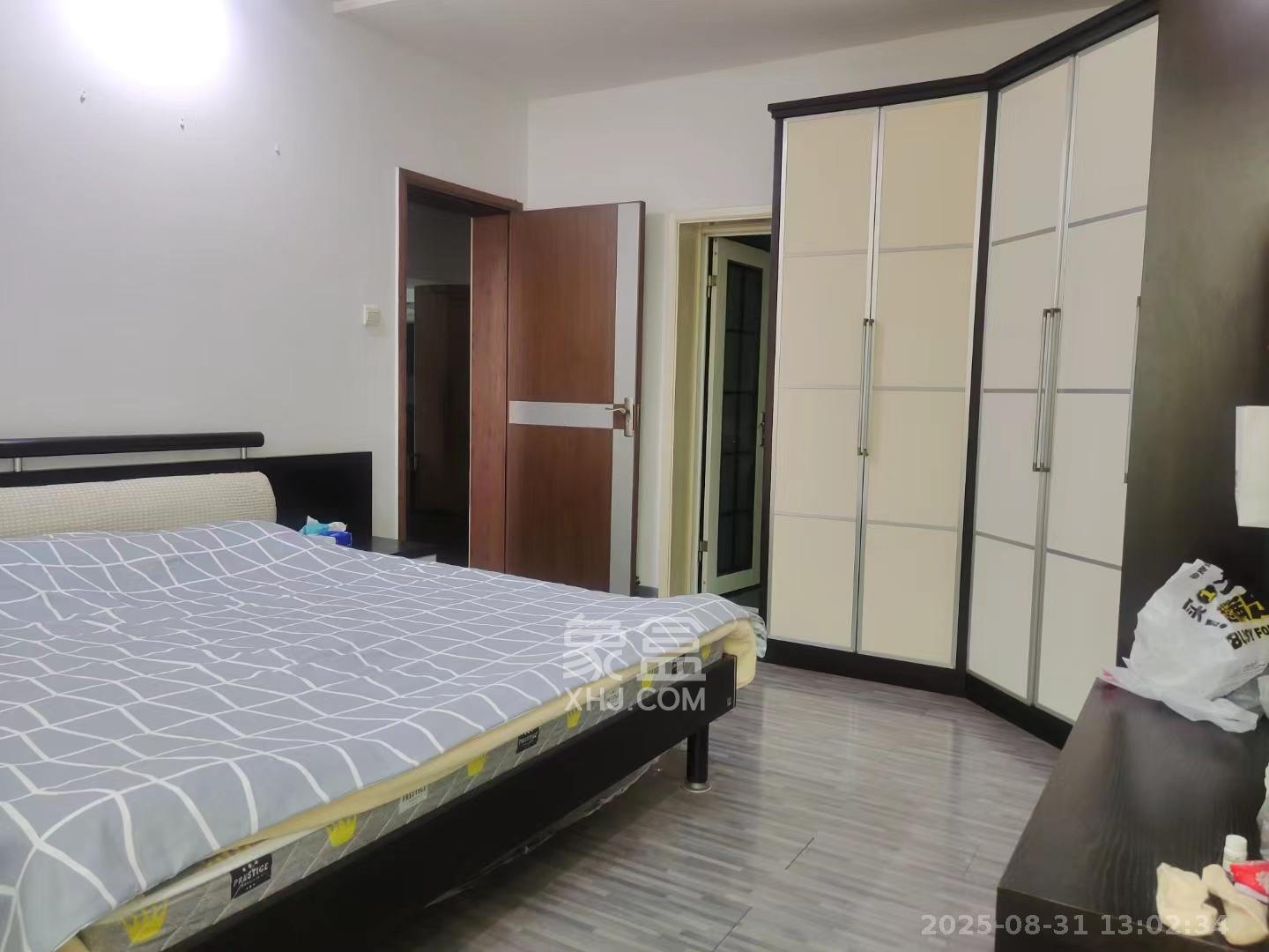 华天新城  3室2厅1卫    3800.0元/月 华天新城  3室2厅1卫    3800.0元/月室内图