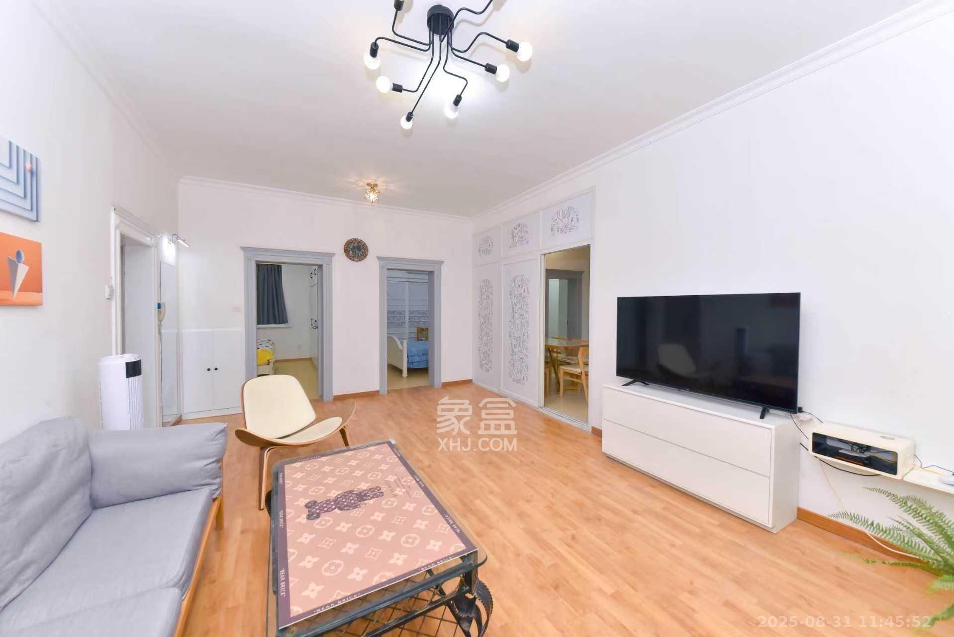 湘农桥社区  3室2厅1卫    3000.0元/月室内图