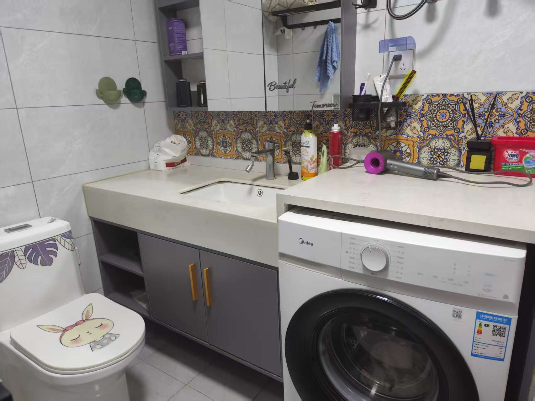 通达国际广场 1室1厅1卫 22.0万 通达国际广场 1室1厅1卫 22.0万客厅