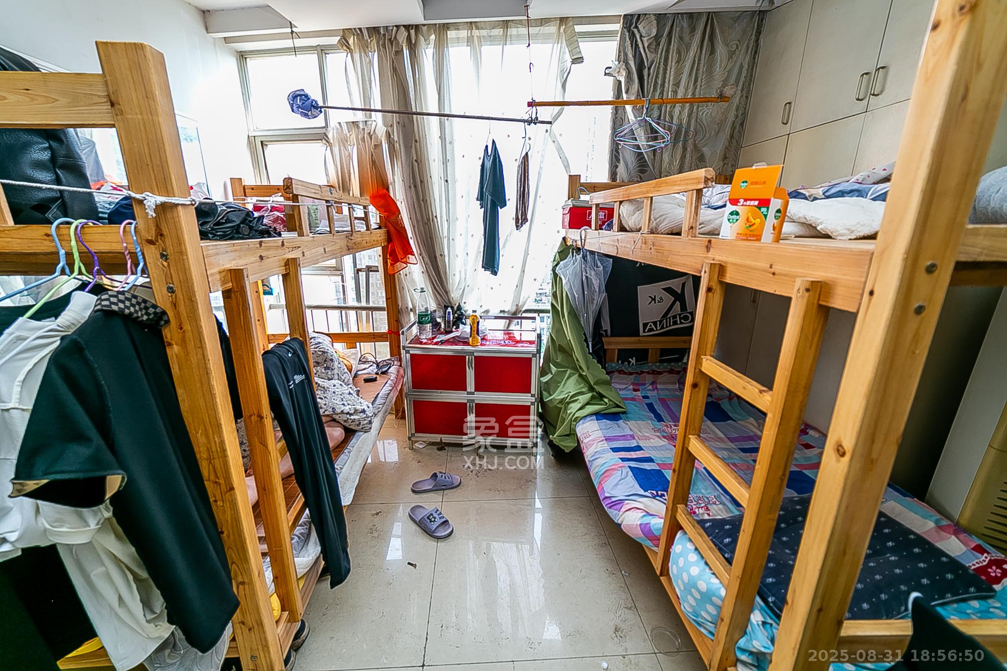 欧园  3室2厅2卫   84.00万阳台