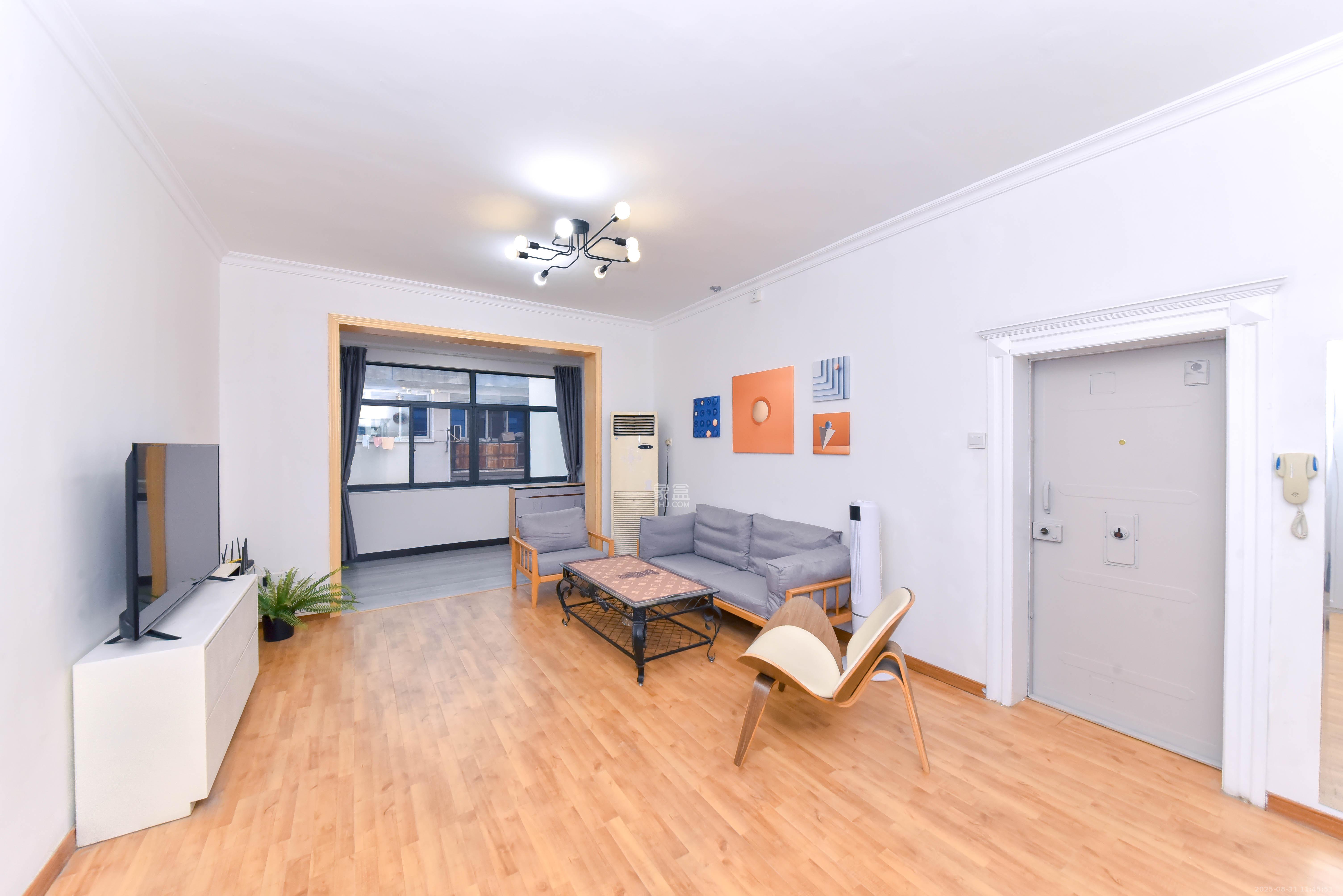 湘农桥社区 3室2厅1卫 3000.0元/月 湘农桥社区 3室2厅1卫 3000.0元/月室内图