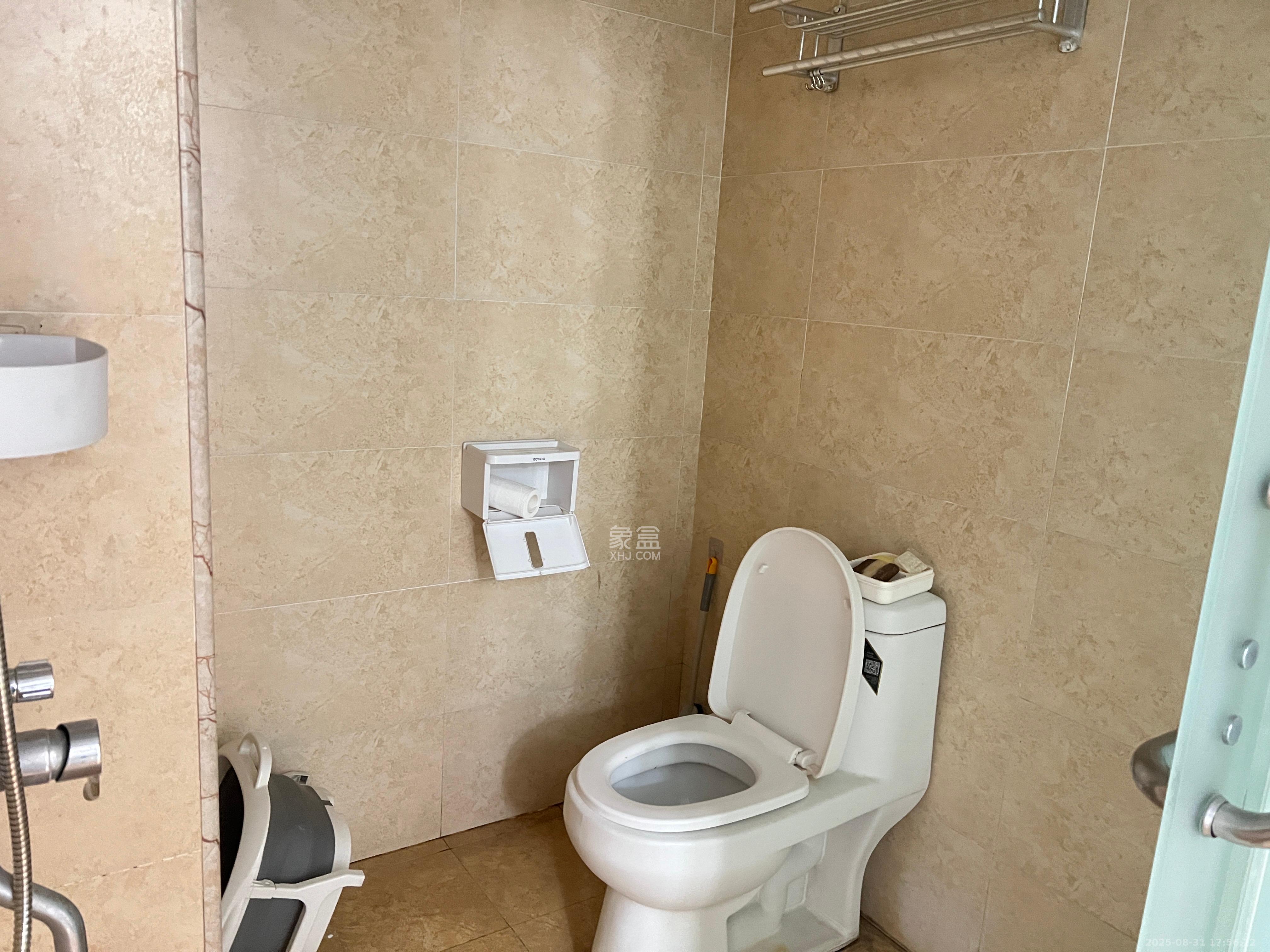 北辰定江洋  1室1厅1卫    4200.0元/月室内图