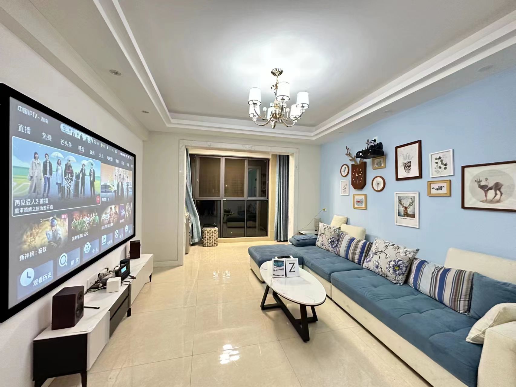 融冠亲城  3室2厅1卫    2500.0元/月室内图