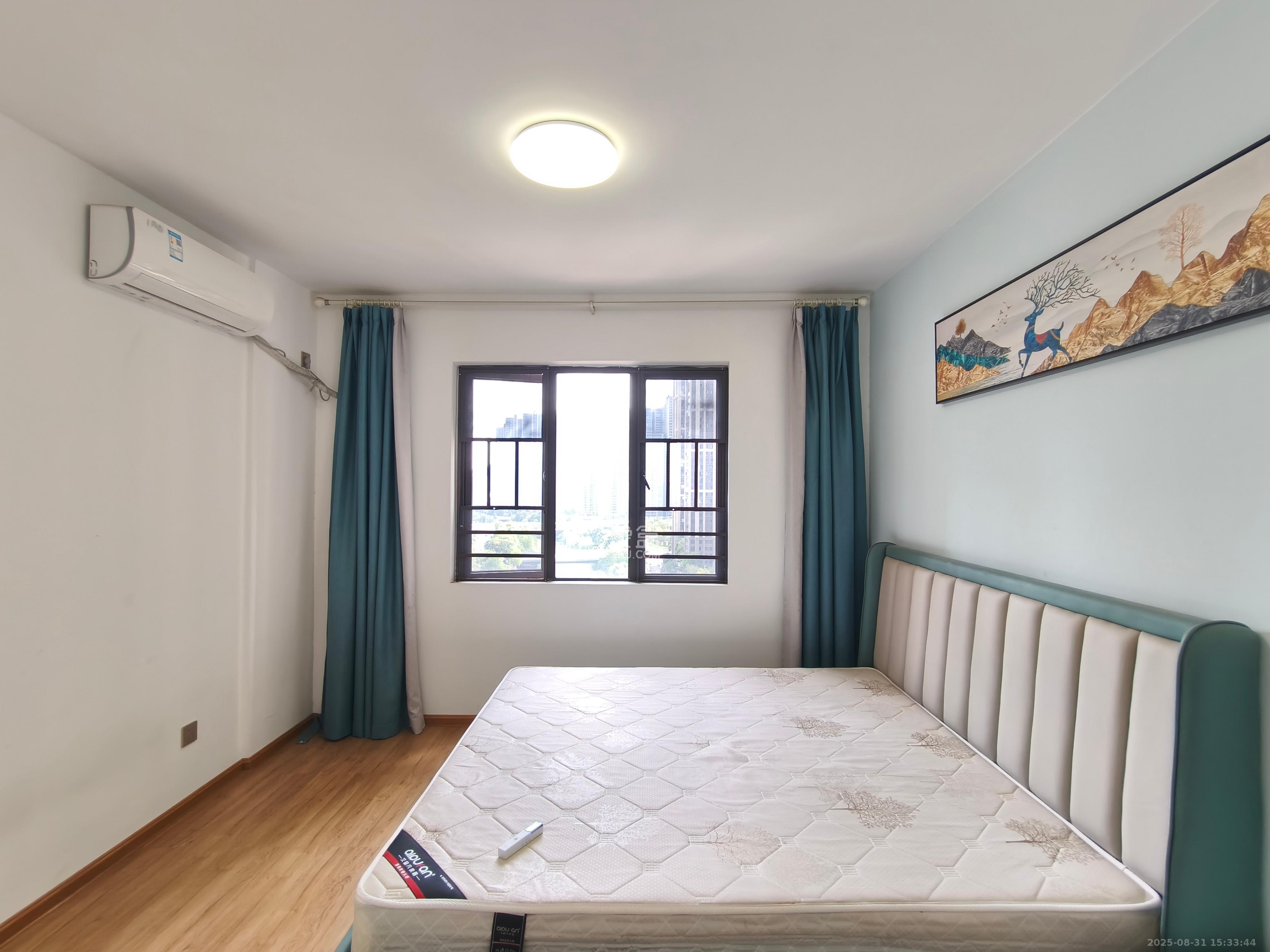 中国铁建梅溪青秀二期  4室2厅2卫    2800.0元/月室内图