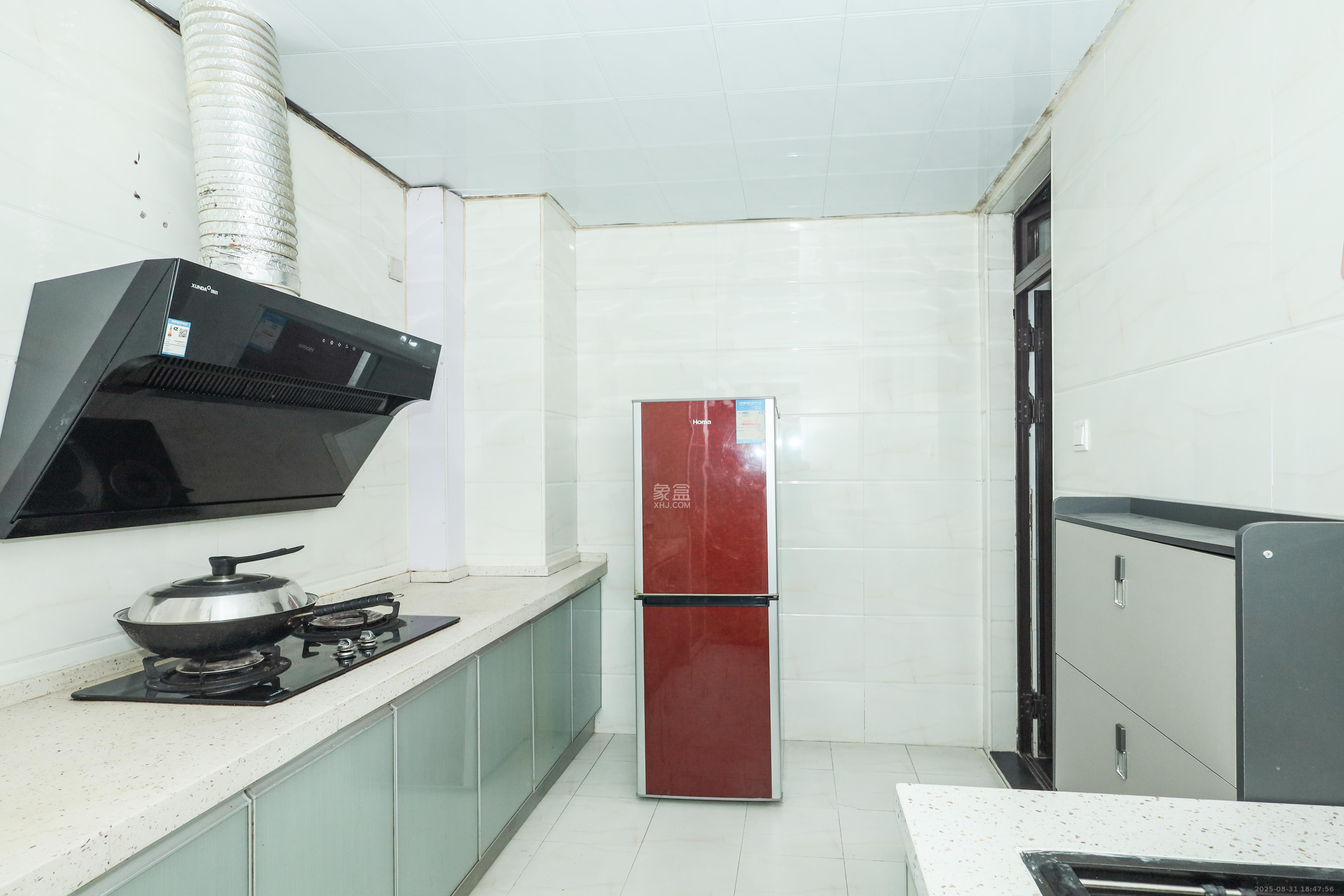 梅溪鑫苑名家  3室2厅1卫    120.0万 梅溪鑫苑名家  3室2厅1卫    120.0万厨房