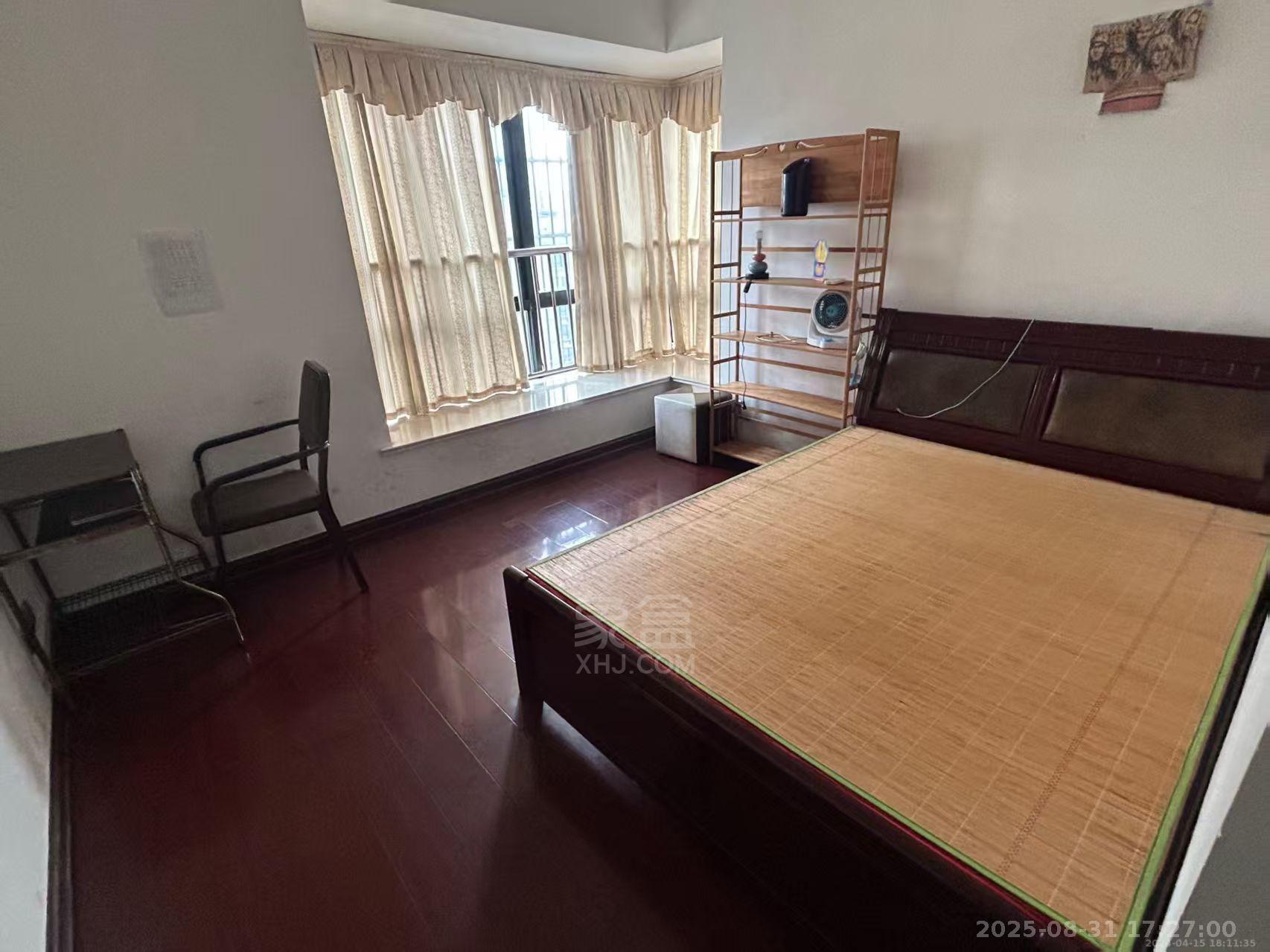 湘银二期世纪花园 4室3厅4卫 2800.0元/月 湘银二期世纪花园 4室3厅4卫 2800.0元/月室内图