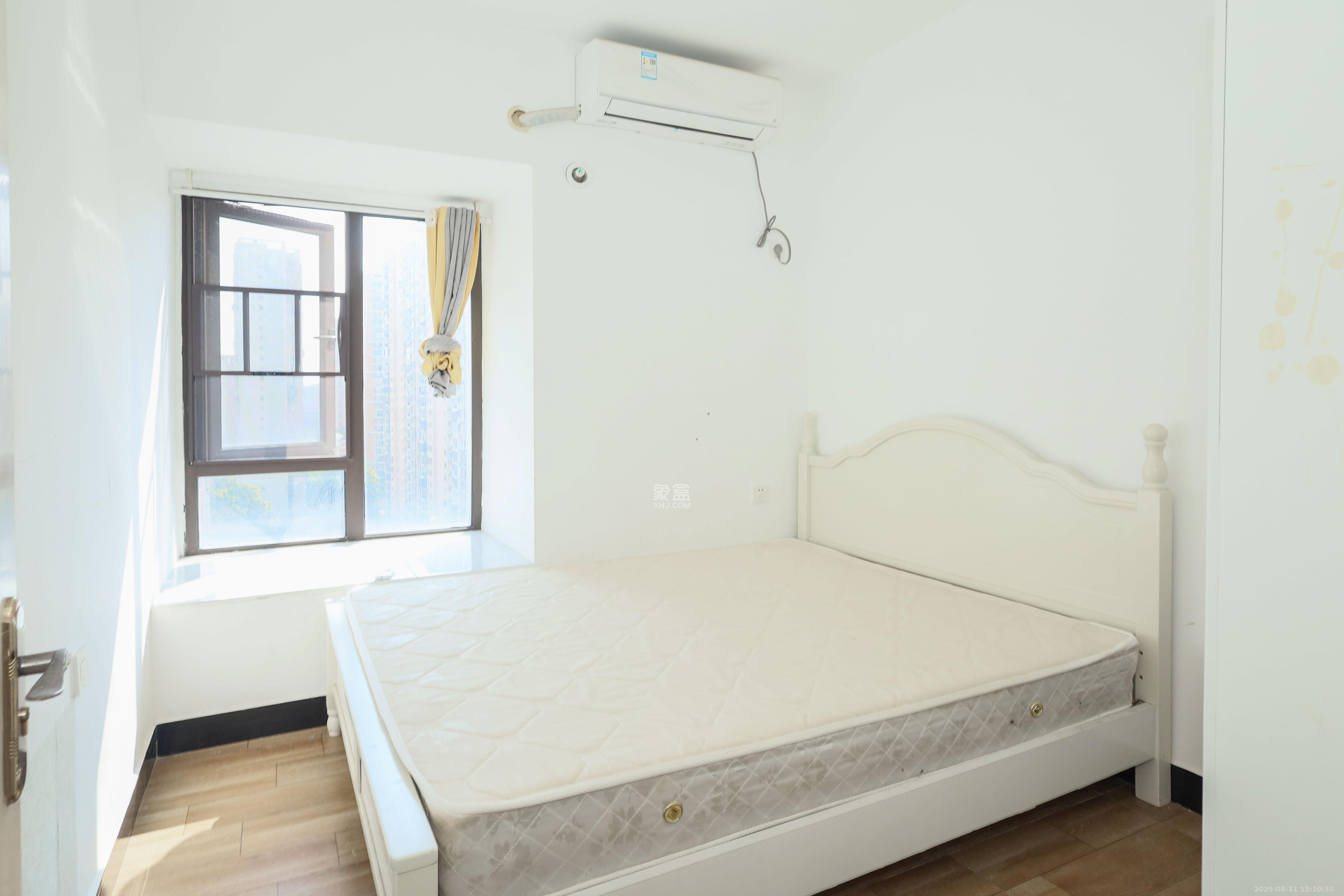 梅溪盛荟  3室2厅1卫    99.8万卧室