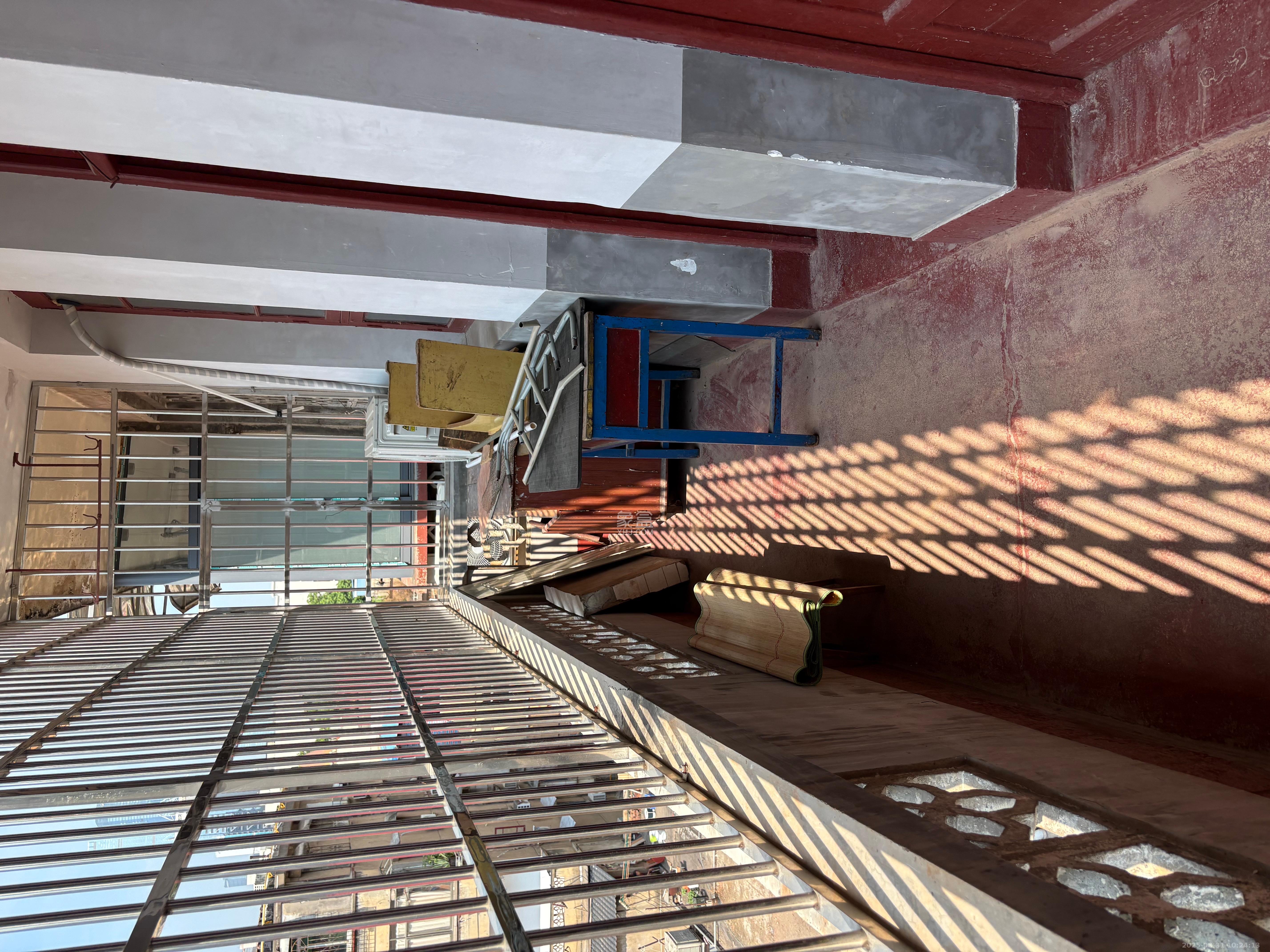 燕山街社区  3室1厅1卫    2000.0元/月室内图