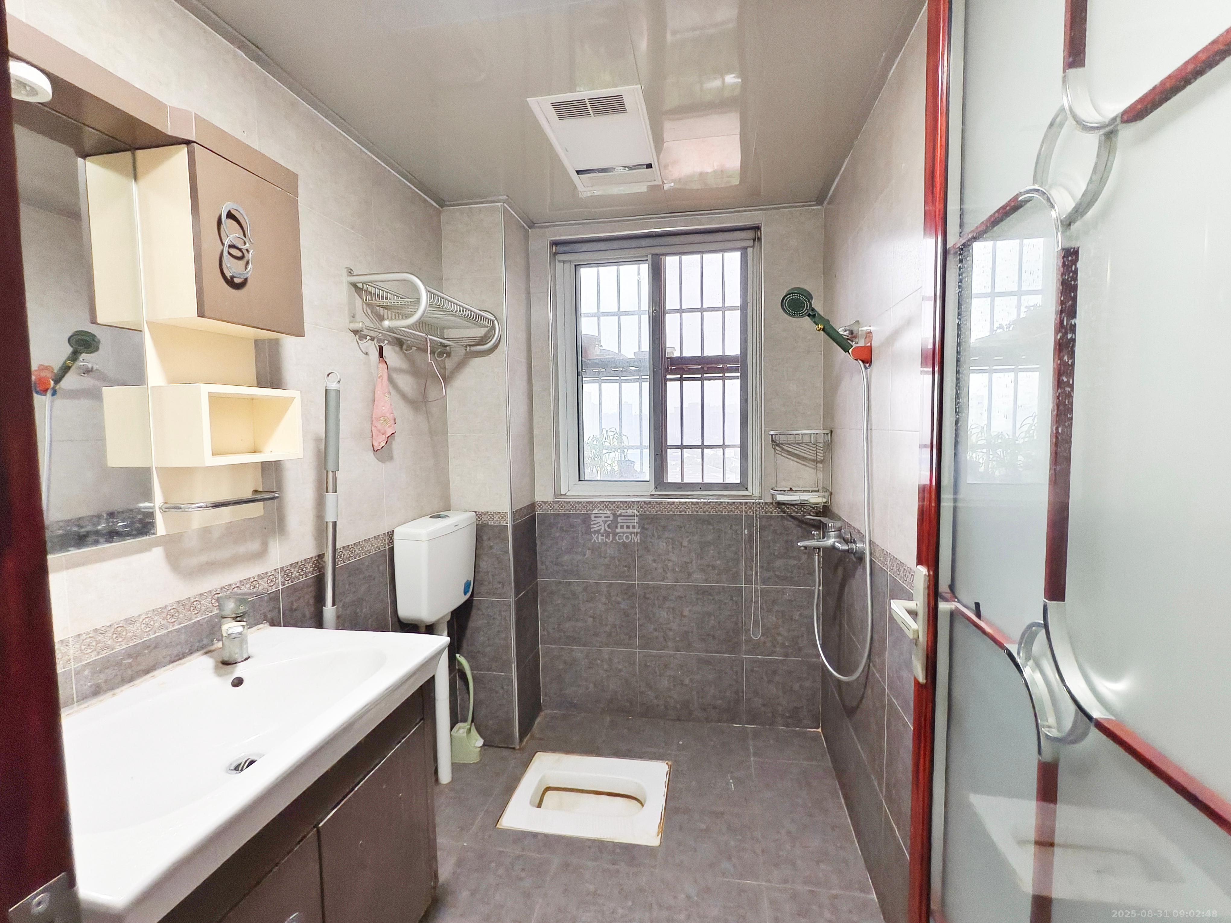 楚天世纪城东苑 2室2厅1卫 1600.0元/月 楚天世纪城东苑 2室2厅1卫 1600.0元/月室内图