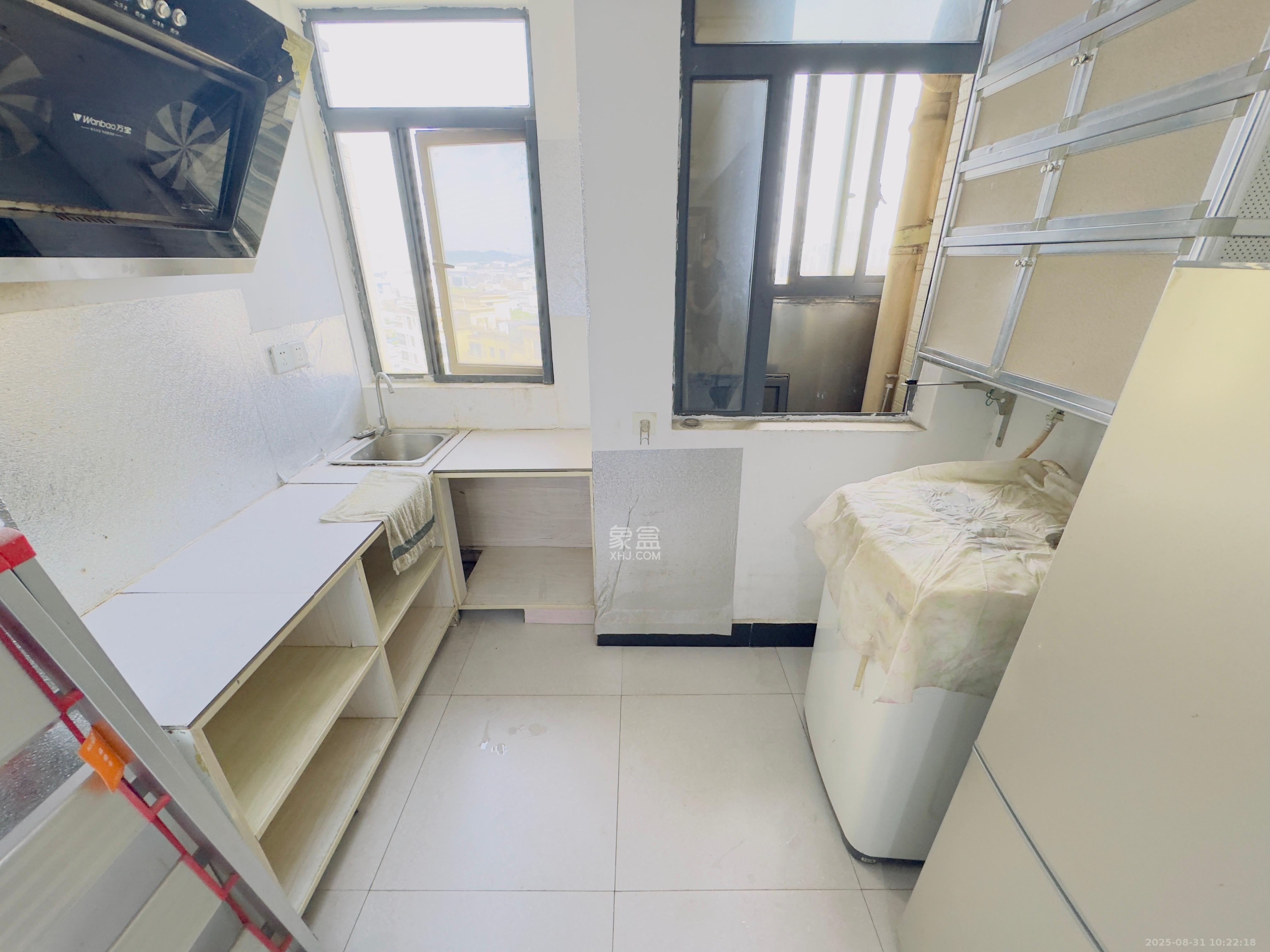 保利麓谷林语I区  1室1厅1卫    1000.0元/月室内图