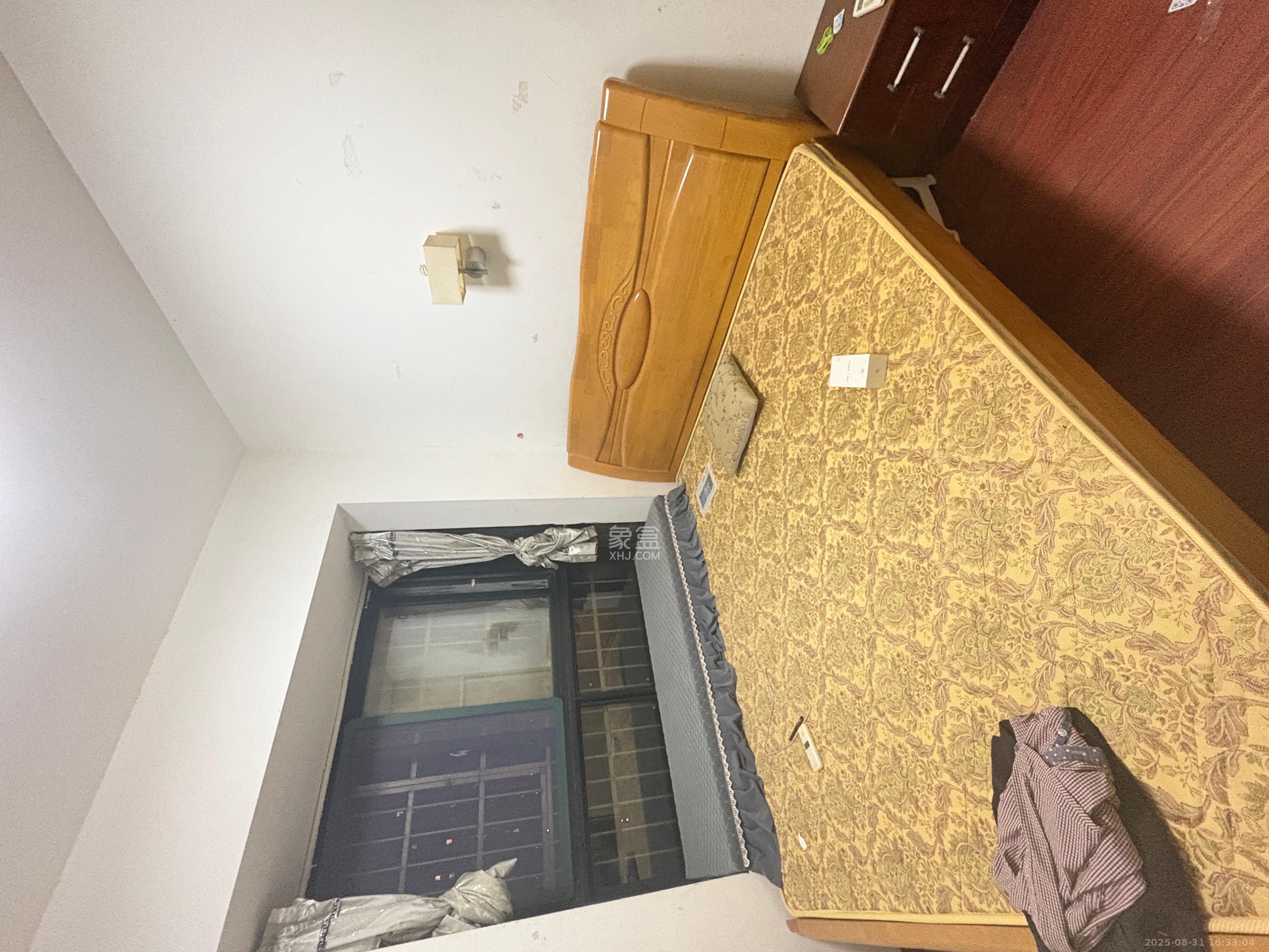 银盘鑫城  1室2厅1卫    1500.0元/月室内图