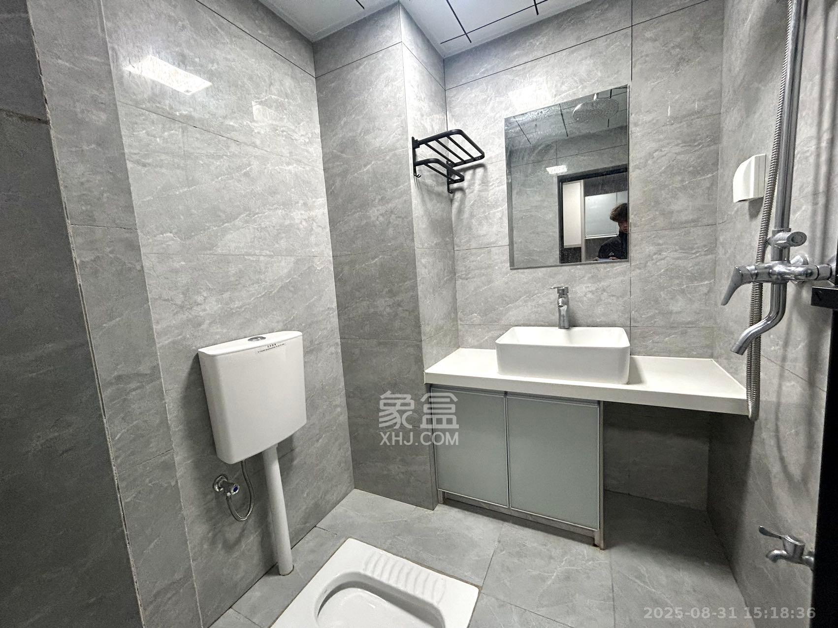 裕天国际商汇中心 1室0厅0卫 1200.0元/月 裕天国际商汇中心 1室0厅0卫 1200.0元/月室内图