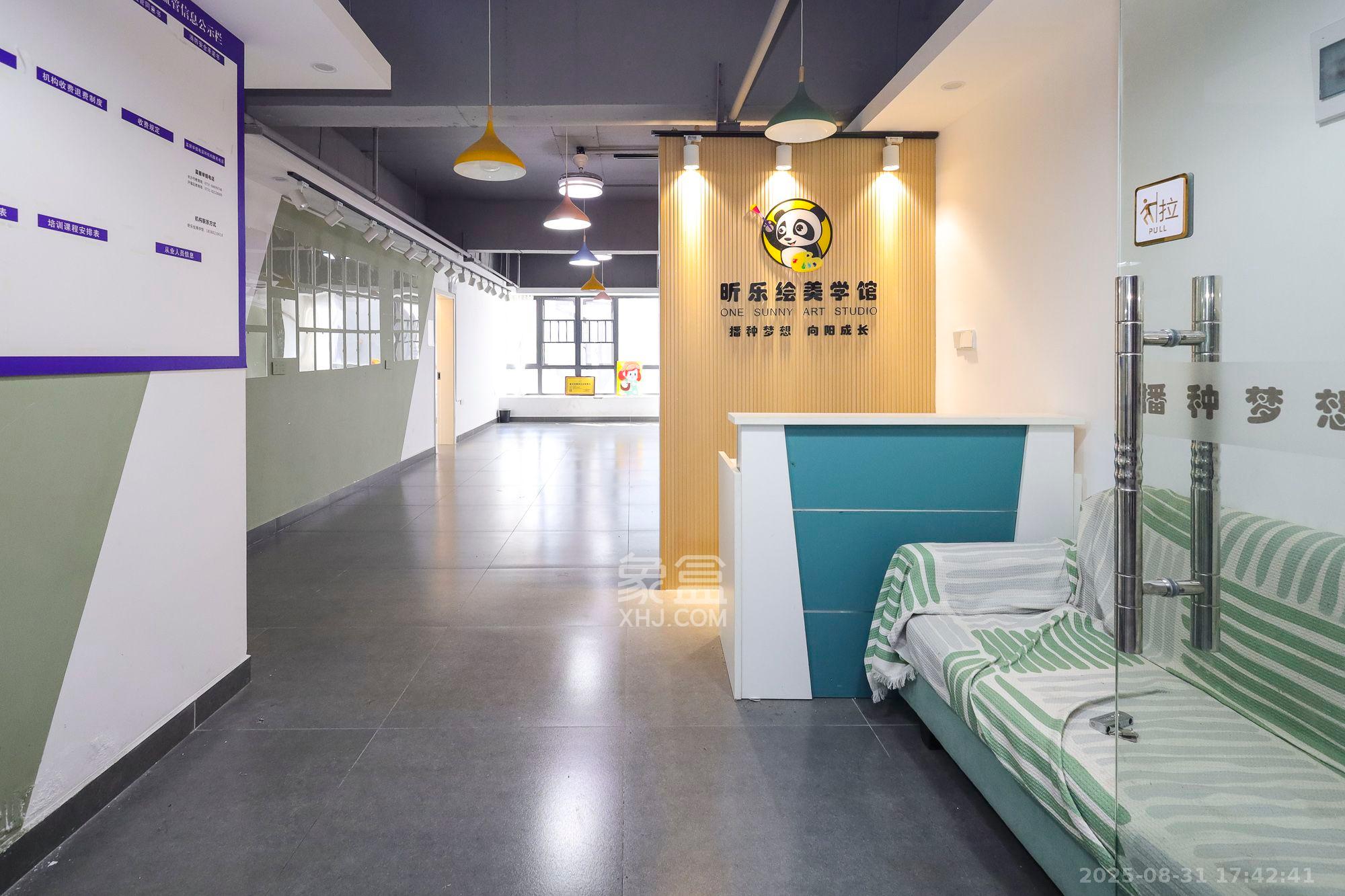 钱隆世家   112.84㎡      5500.0元/月