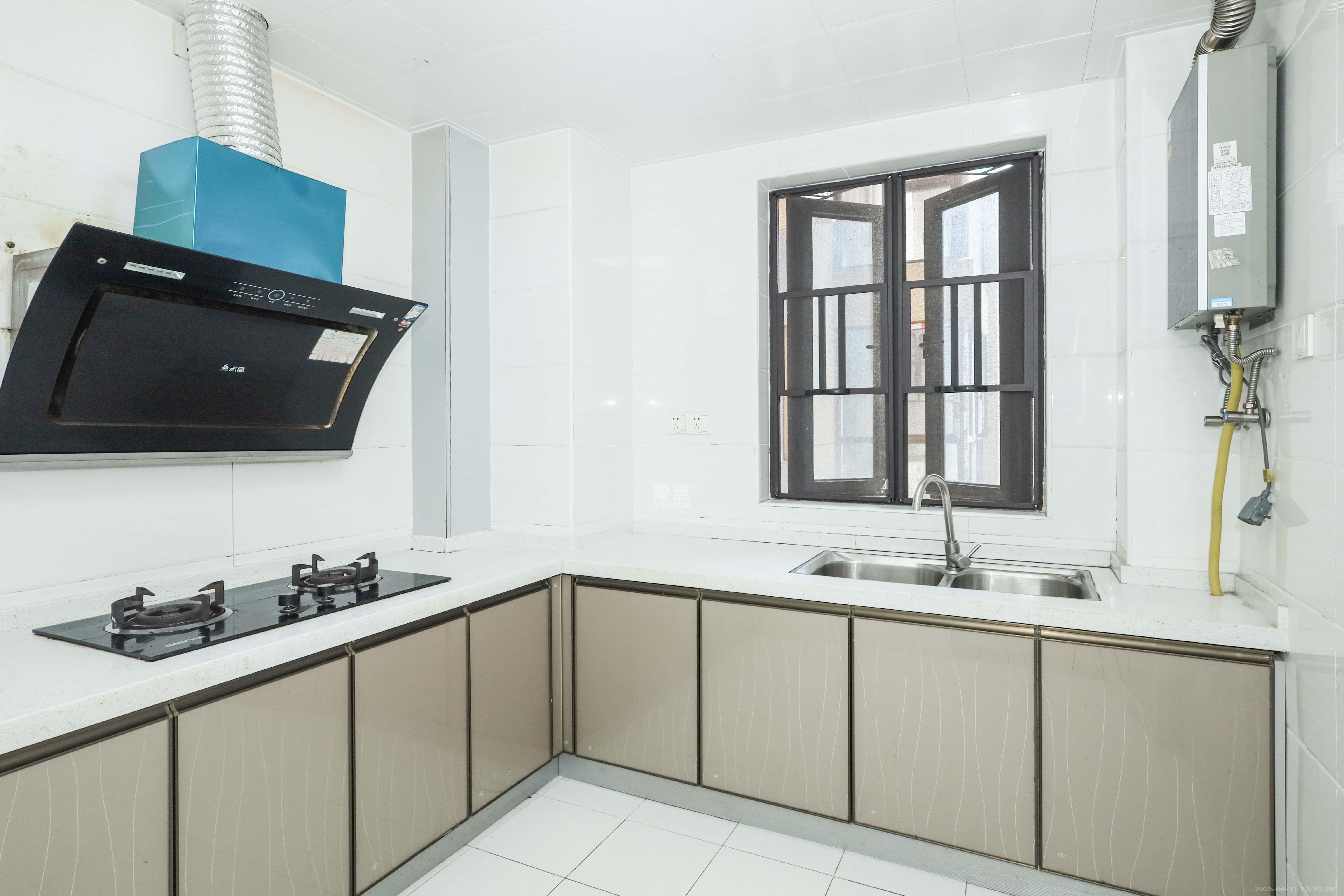 梅溪盛荟  3室2厅1卫    99.8万厨房