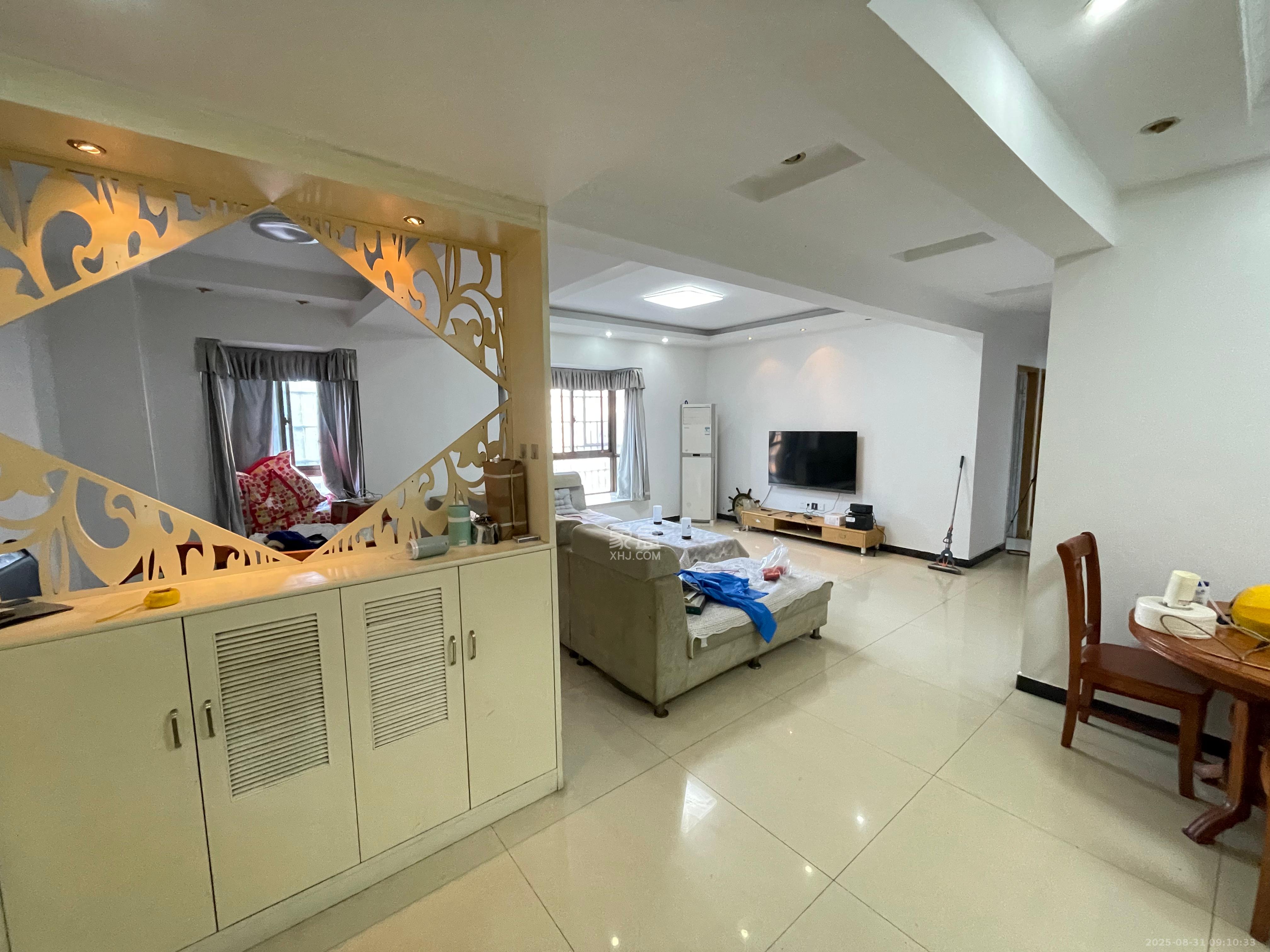 丽都桃源(金峰北院二期)  3室2厅2卫    1800.0元/月 丽都桃源(金峰北院二期)  3室2厅2卫    1800.0元/月室内图