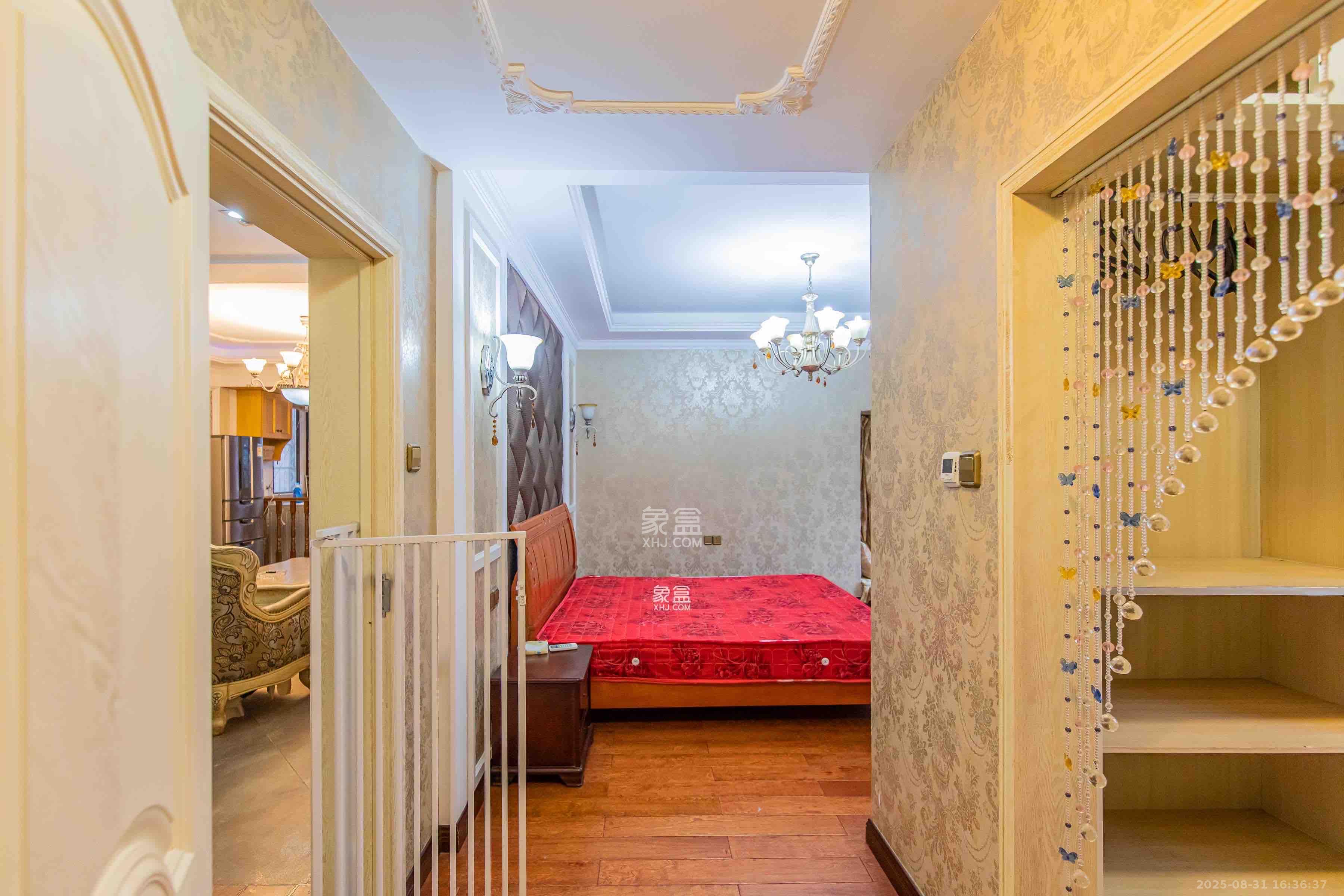 幸福里润城(幸福里二期) 3室2厅1卫 2300.0元/月 幸福里润城(幸福里二期) 3室2厅1卫 2300.0元/月室内图