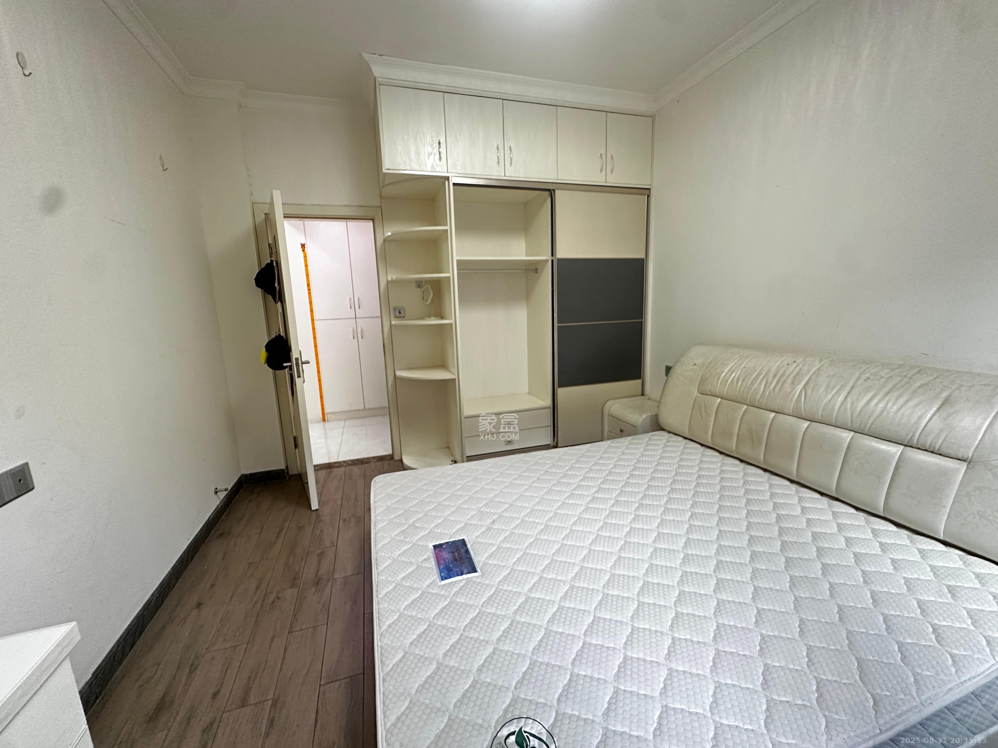 澳海澜庭  2室2厅1卫    1600.0元/月 澳海澜庭  2室2厅1卫    1600.0元/月室内图