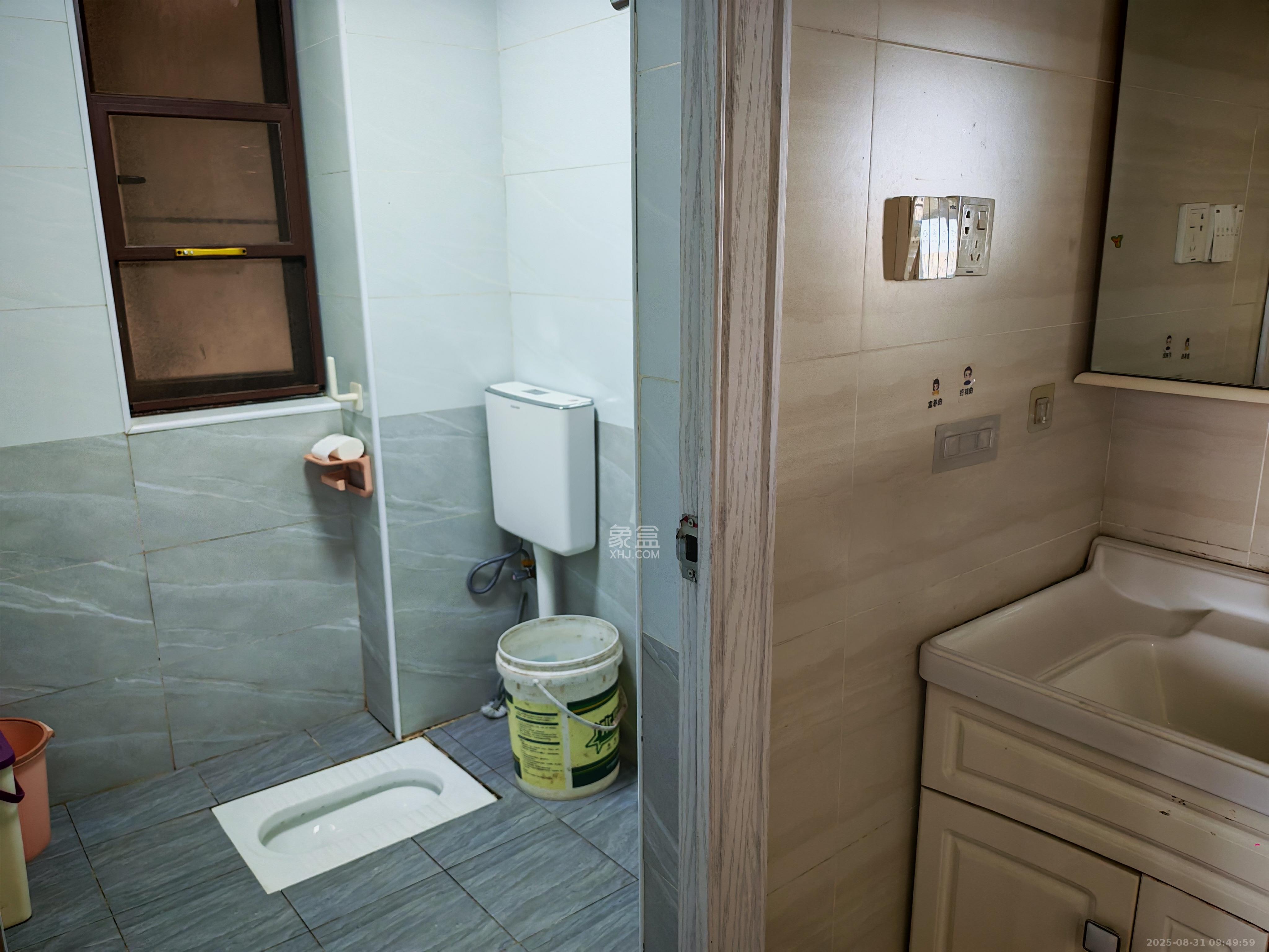 山语城三期  3室2厅2卫    2600.0元/月 山语城三期  3室2厅2卫    2600.0元/月室内图