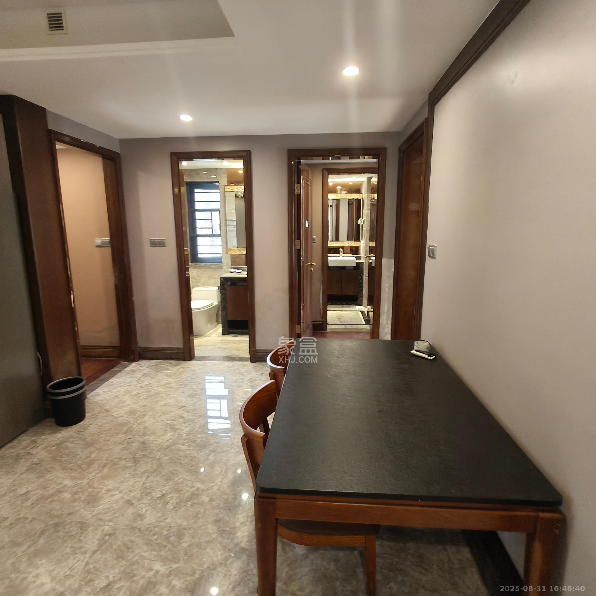 恒大御景天下城一期 3室2厅2卫 2700.0元/月 恒大御景天下城一期 3室2厅2卫 2700.0元/月室内图